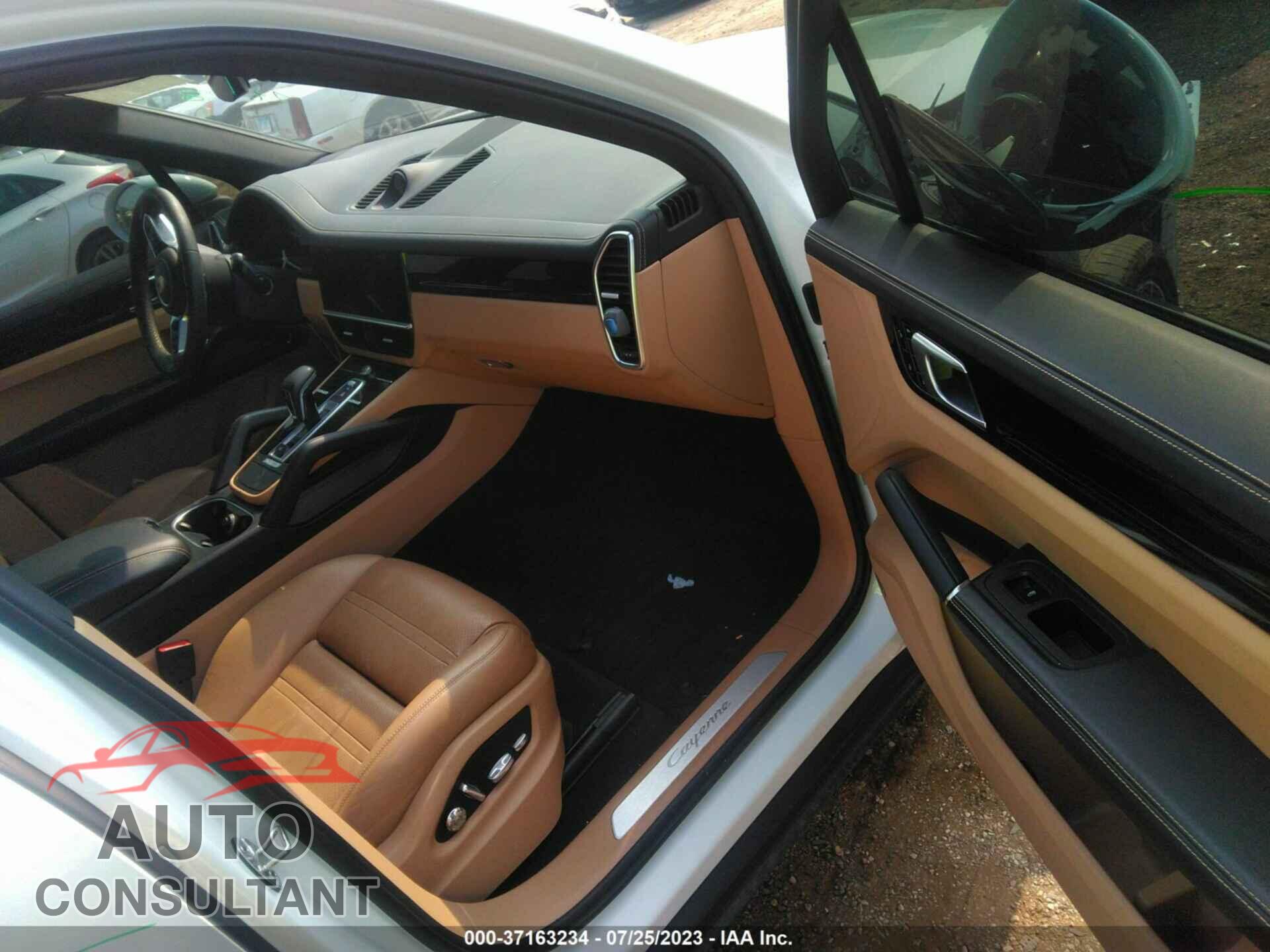 PORSCHE CAYENNE 2019 - WP1AA2AY4KDA06878