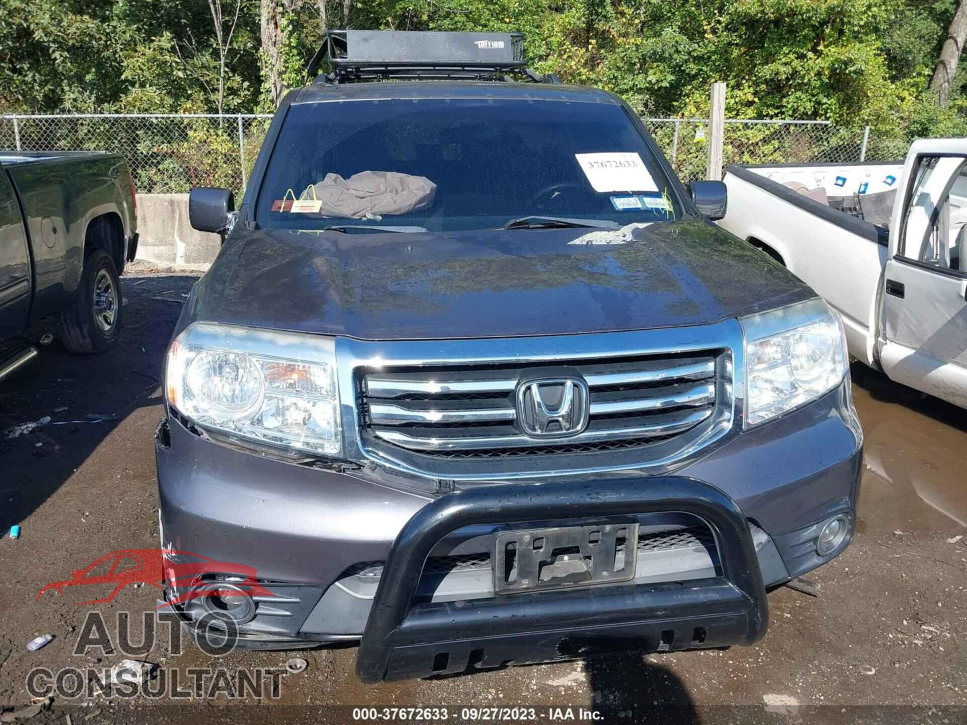 HONDA PILOT 2015 - 5FNYF4H42FB049064