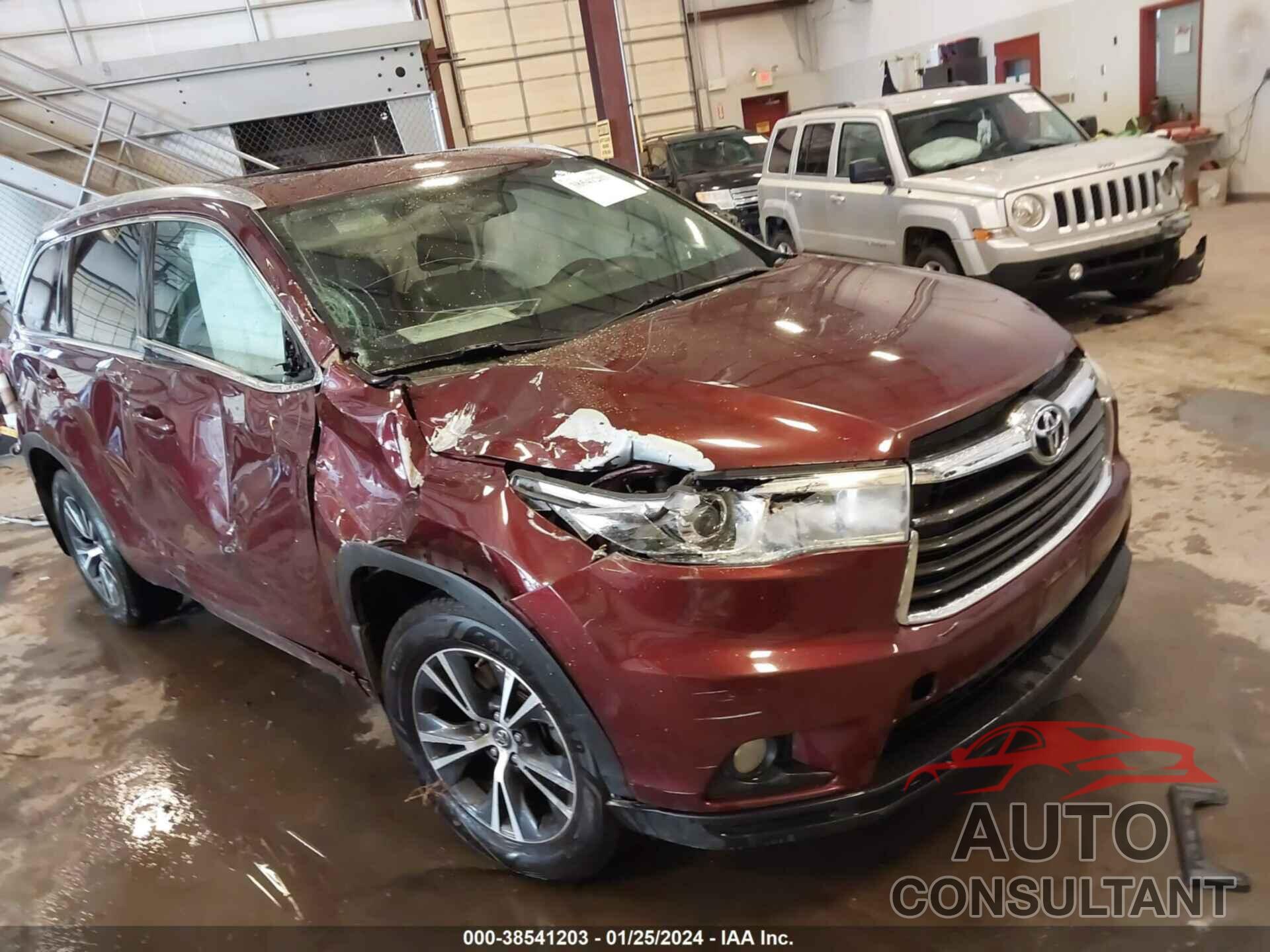 TOYOTA HIGHLANDER 2016 - 5TDJKRFH1GS273794