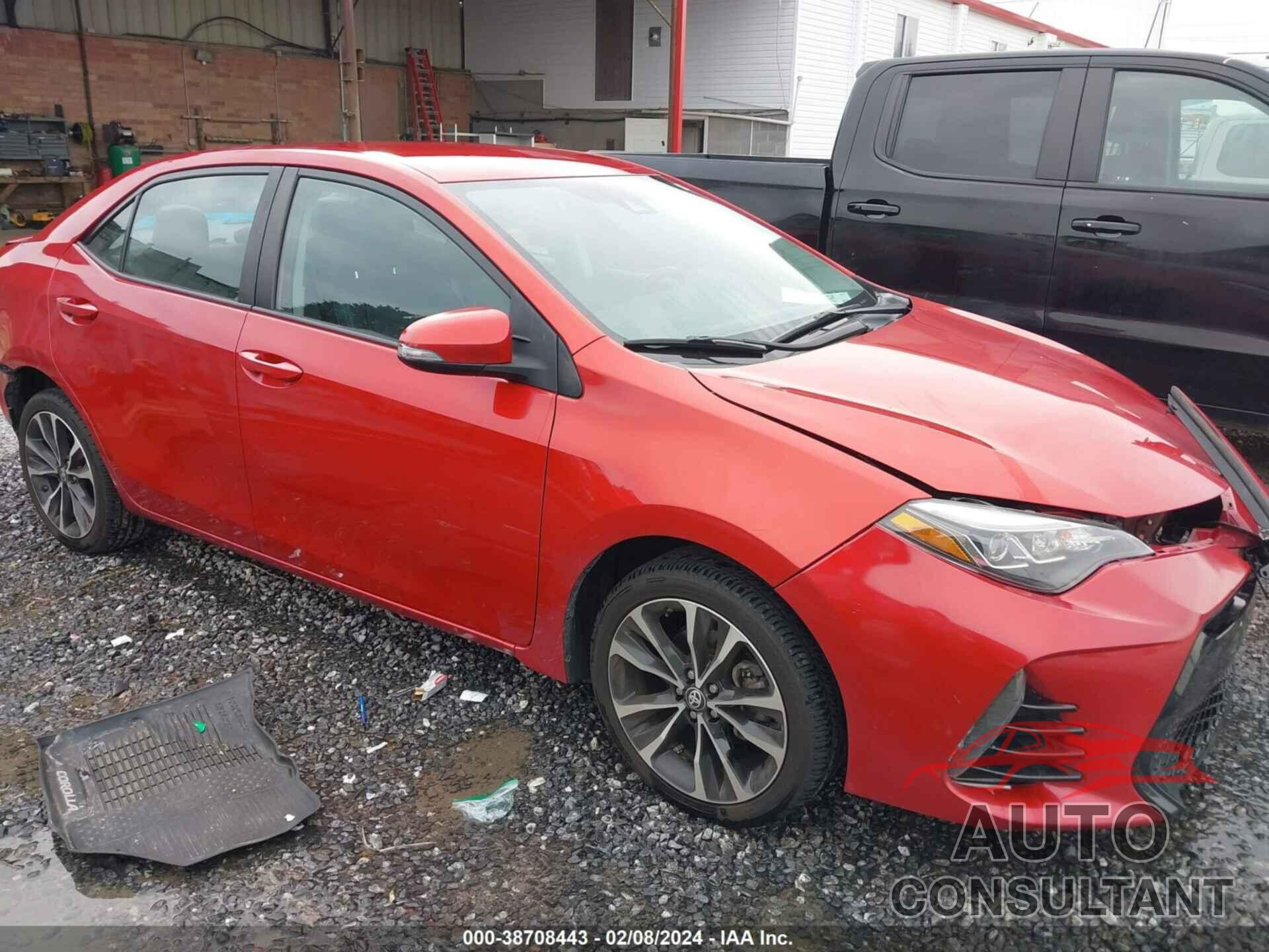 TOYOTA COROLLA 2018 - 5YFBURHE9JP803236