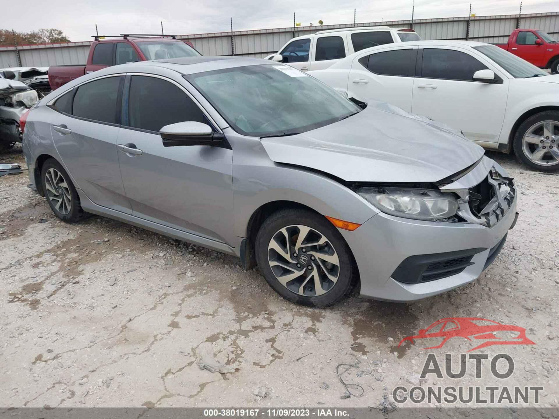 HONDA CIVIC 2018 - 19XFC2F72JE009101