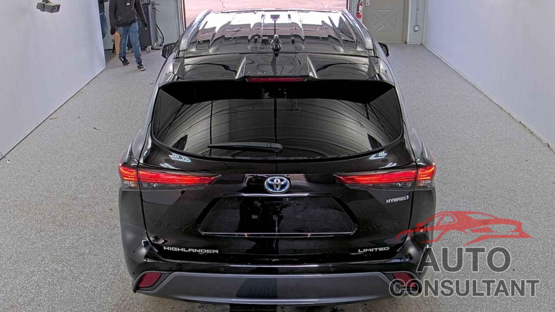 TOYOTA HIGHLANDER 2021 - 5TDXBRCH4MS055522