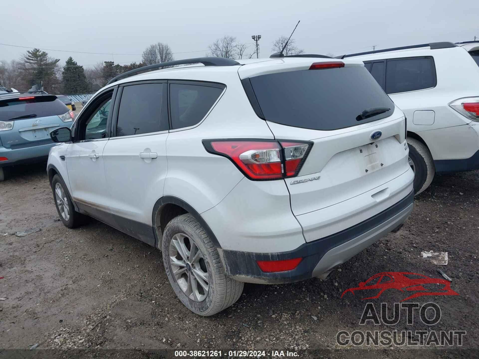 FORD ESCAPE 2018 - 1FMCU0GD4JUC95183