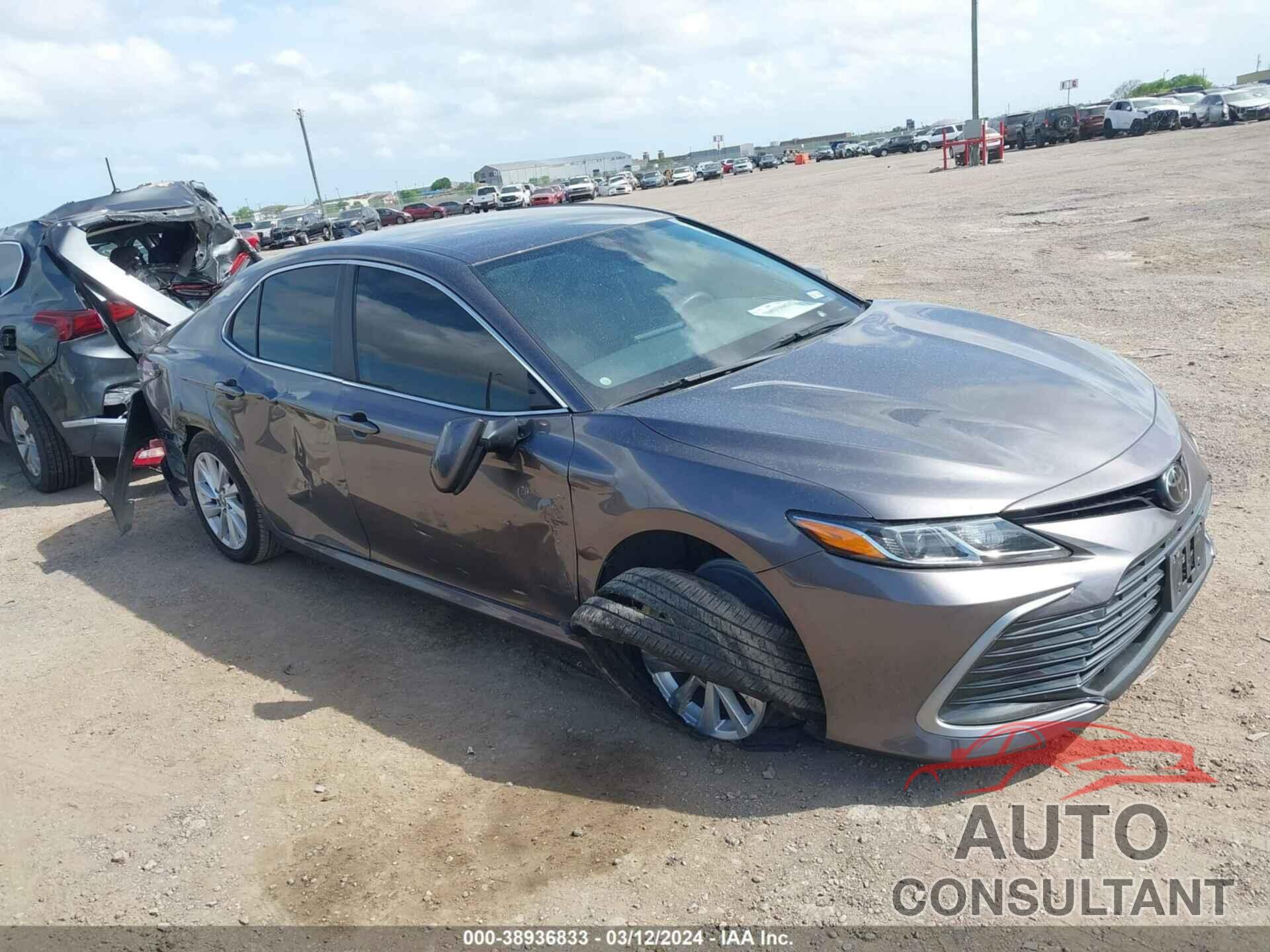 TOYOTA CAMRY 2023 - 4T1C11AK0PU121903