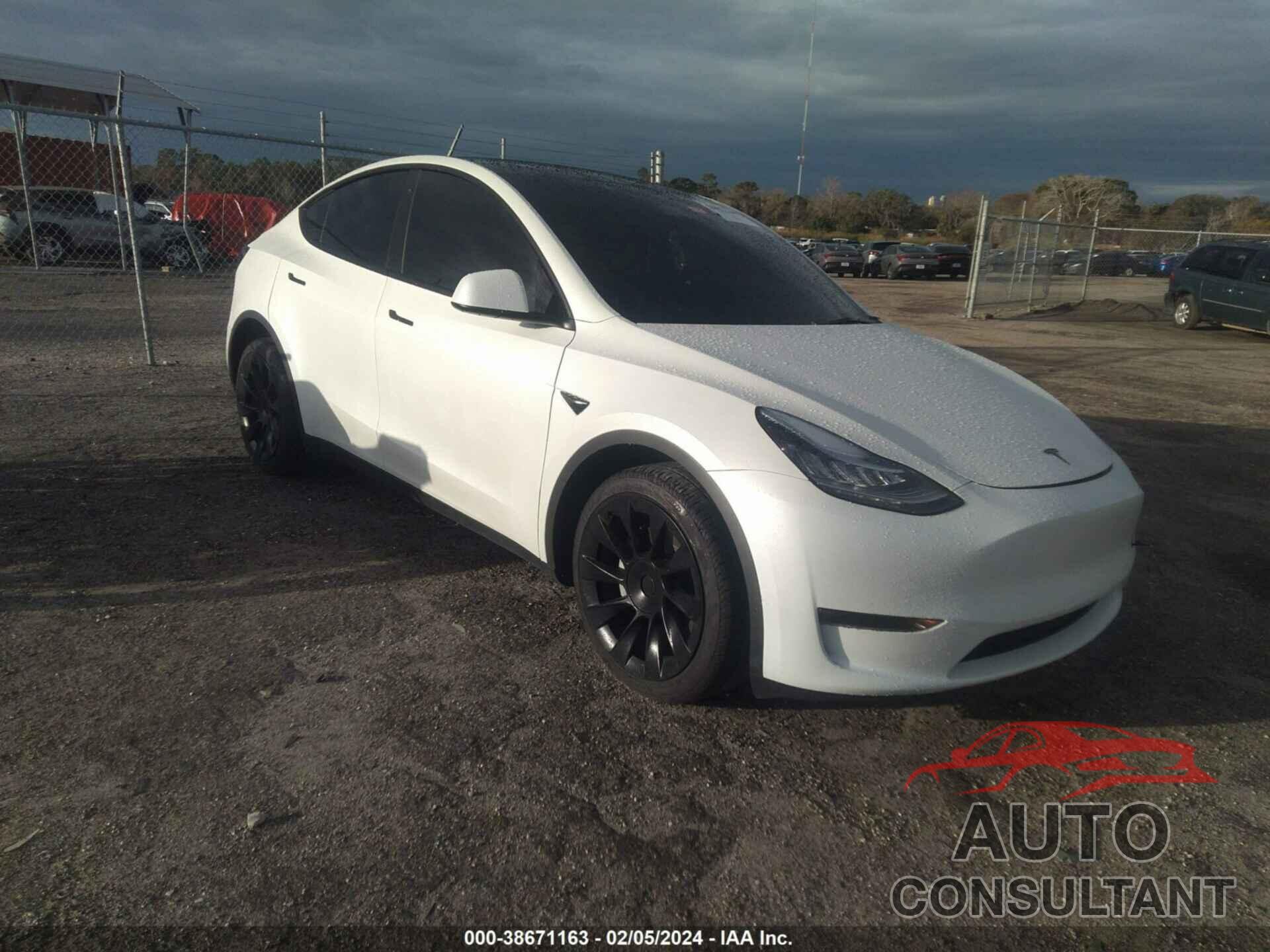 TESLA MODEL Y 2023 - 7SAYGDEE1PA068829