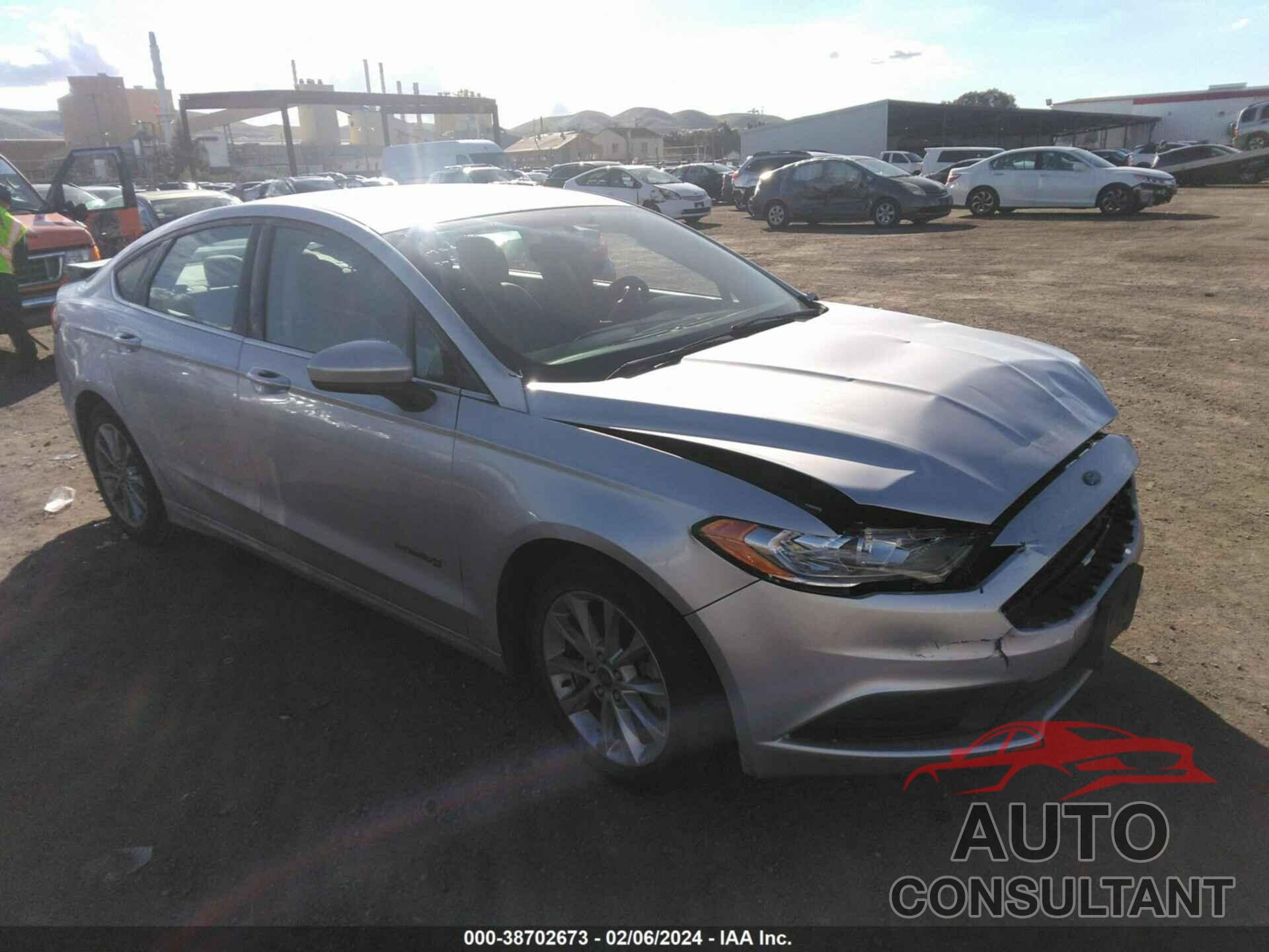 FORD FUSION HYBRID 2017 - 3FA6P0LU7HR266038