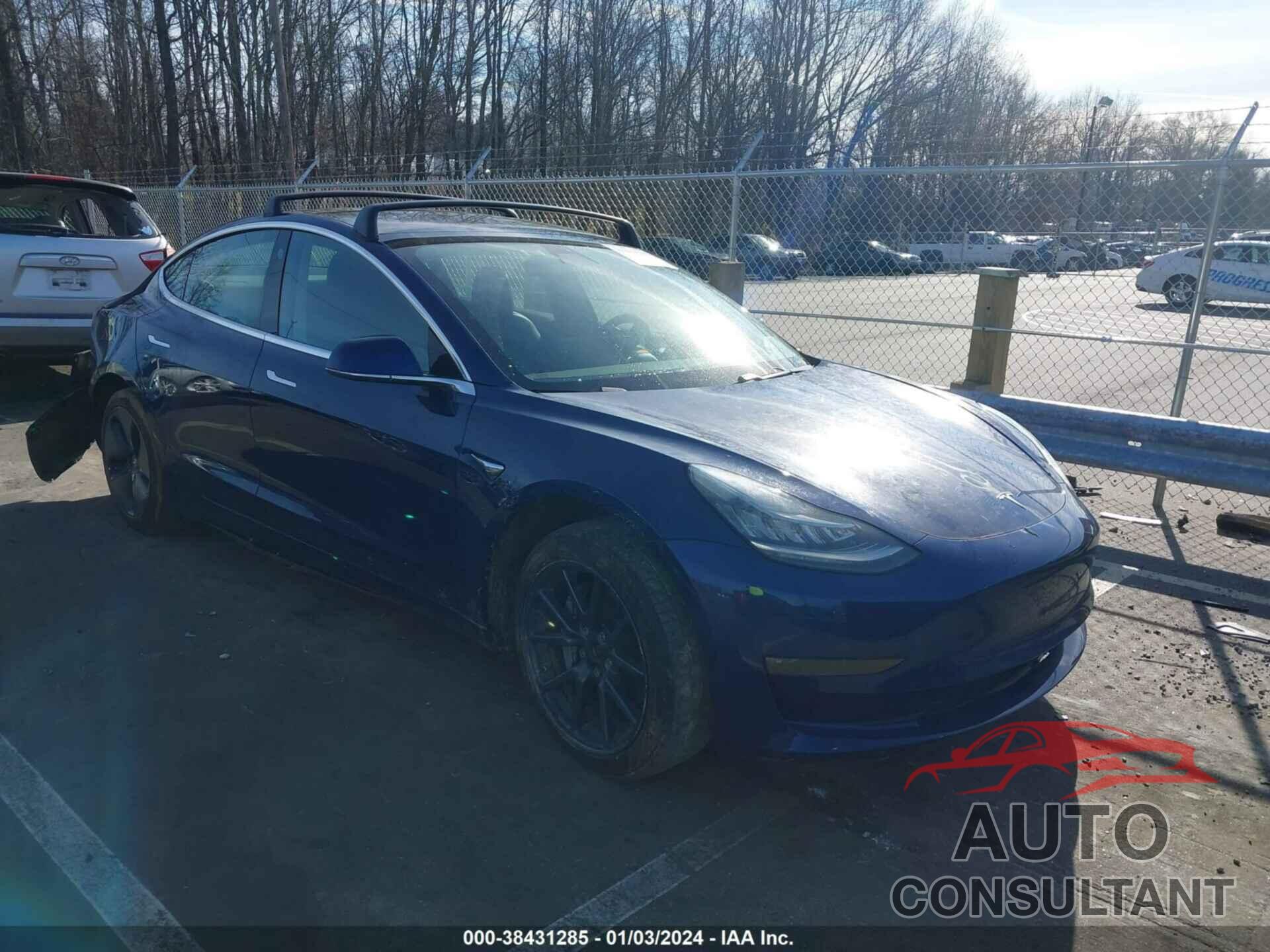 TESLA MODEL 3 2019 - 5YJ3E1EB1KF210948