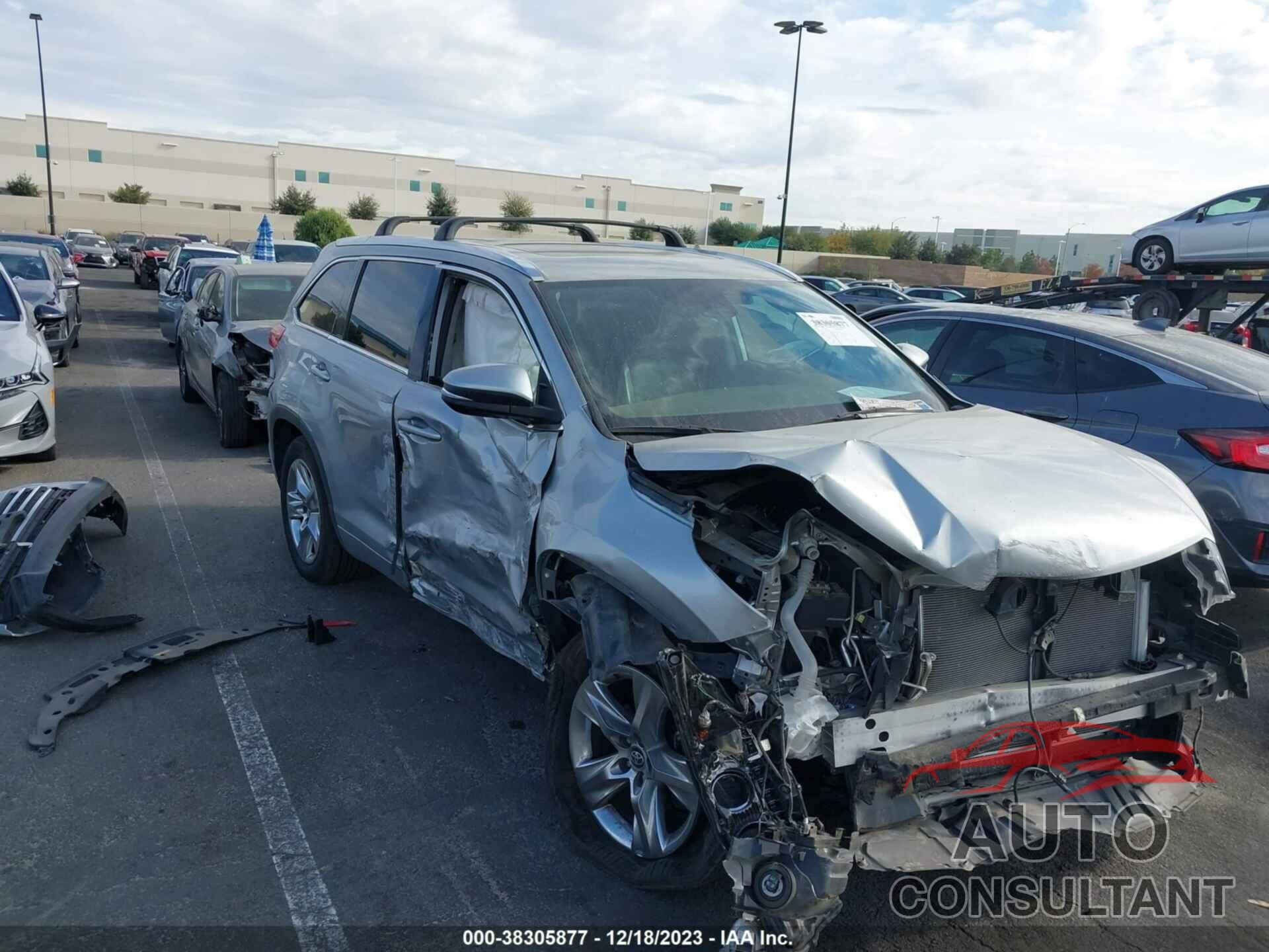 TOYOTA HIGHLANDER 2018 - 5TDYZRFH0JS270578