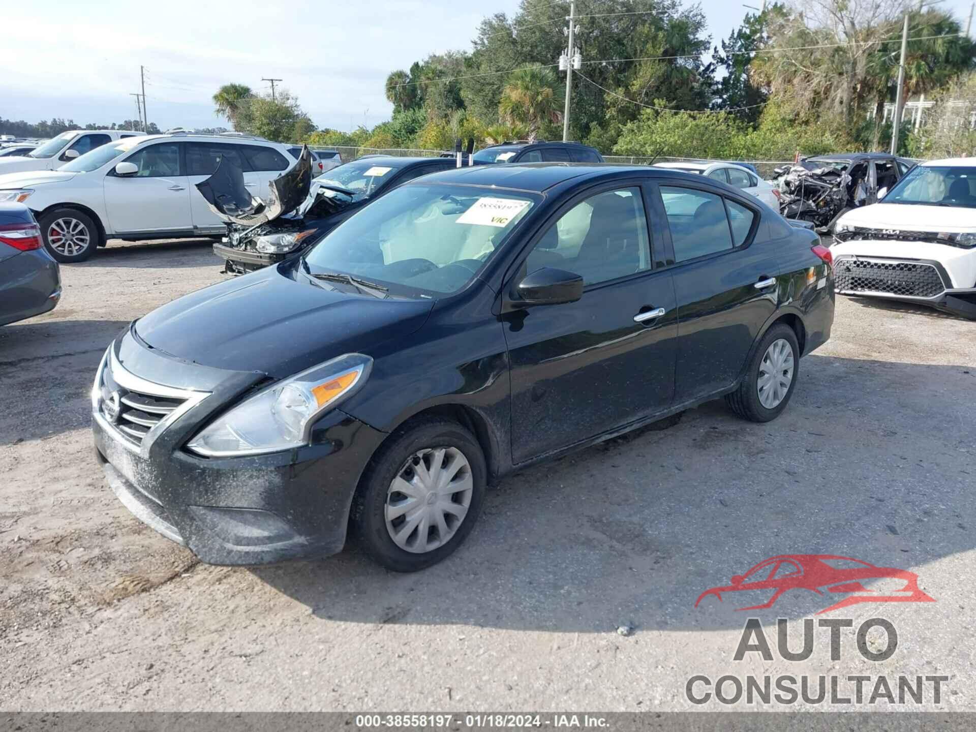 NISSAN VERSA 2018 - 3N1CN7AP0JL826194