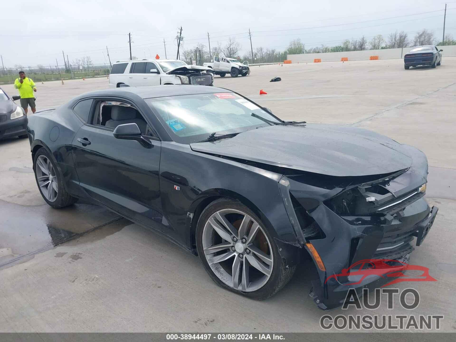 CHEVROLET CAMARO 2018 - 1G1FB1RS7J0147148