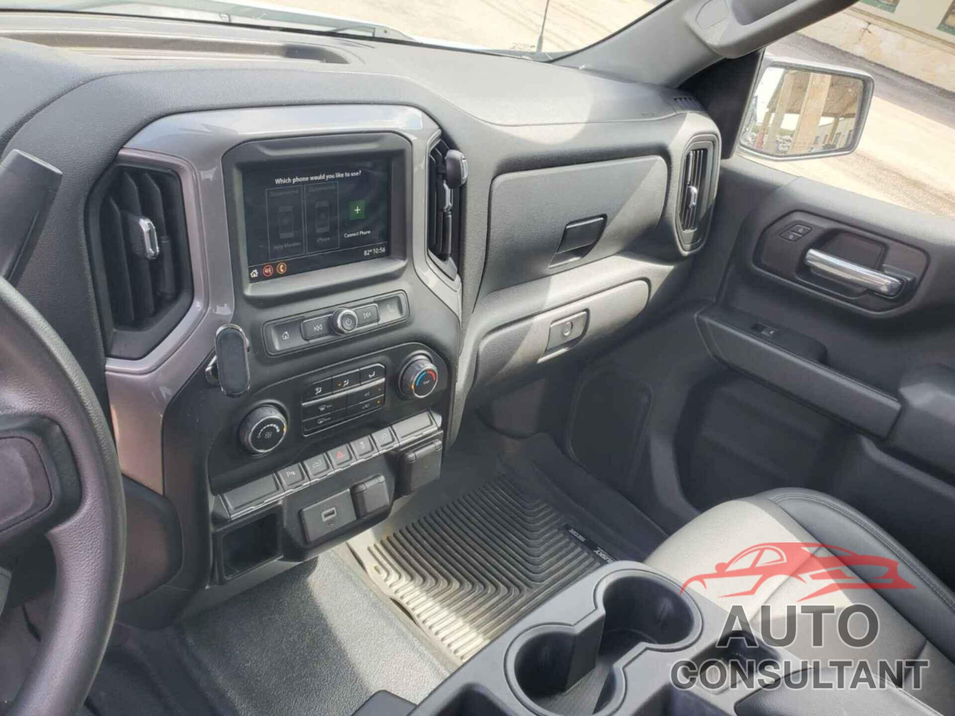 CHEVROLET SILVERADO 2019 - 3GCUYAEF4KG216526