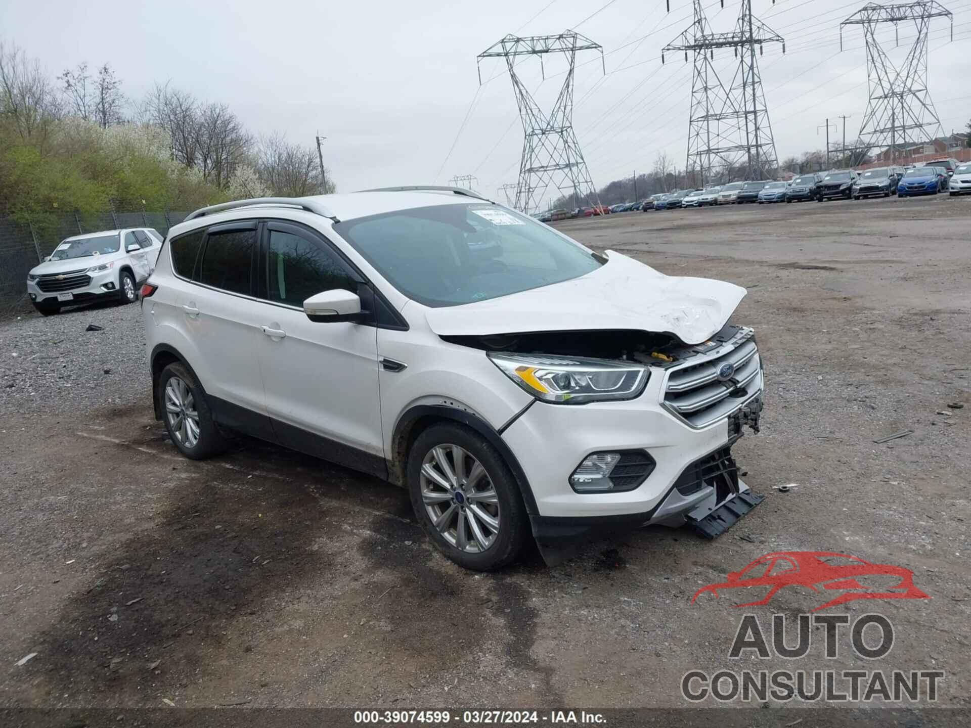 FORD ESCAPE 2017 - 1FMCU9J99HUC71545