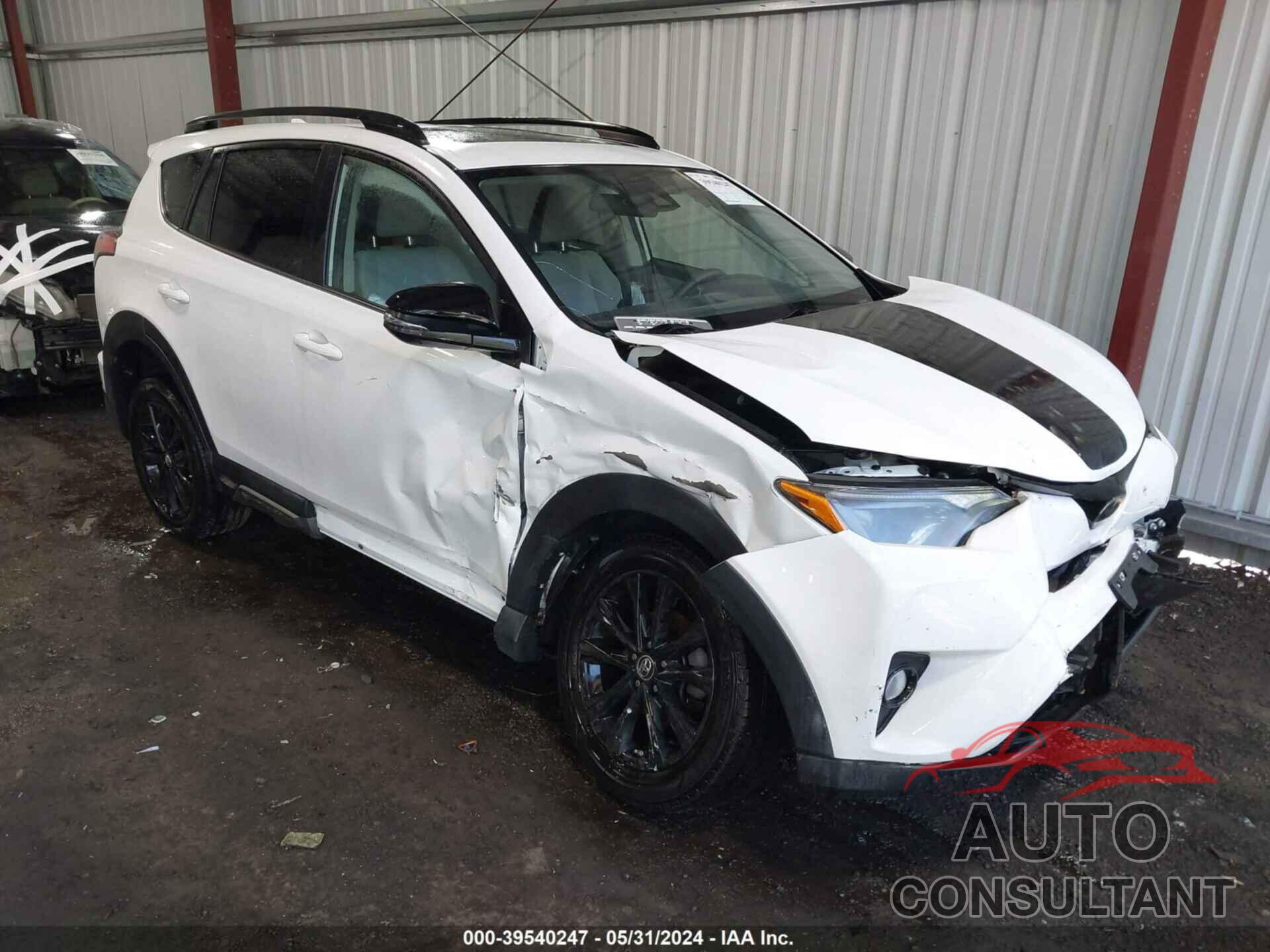 TOYOTA RAV4 2018 - 2T3RFREV7JW702330