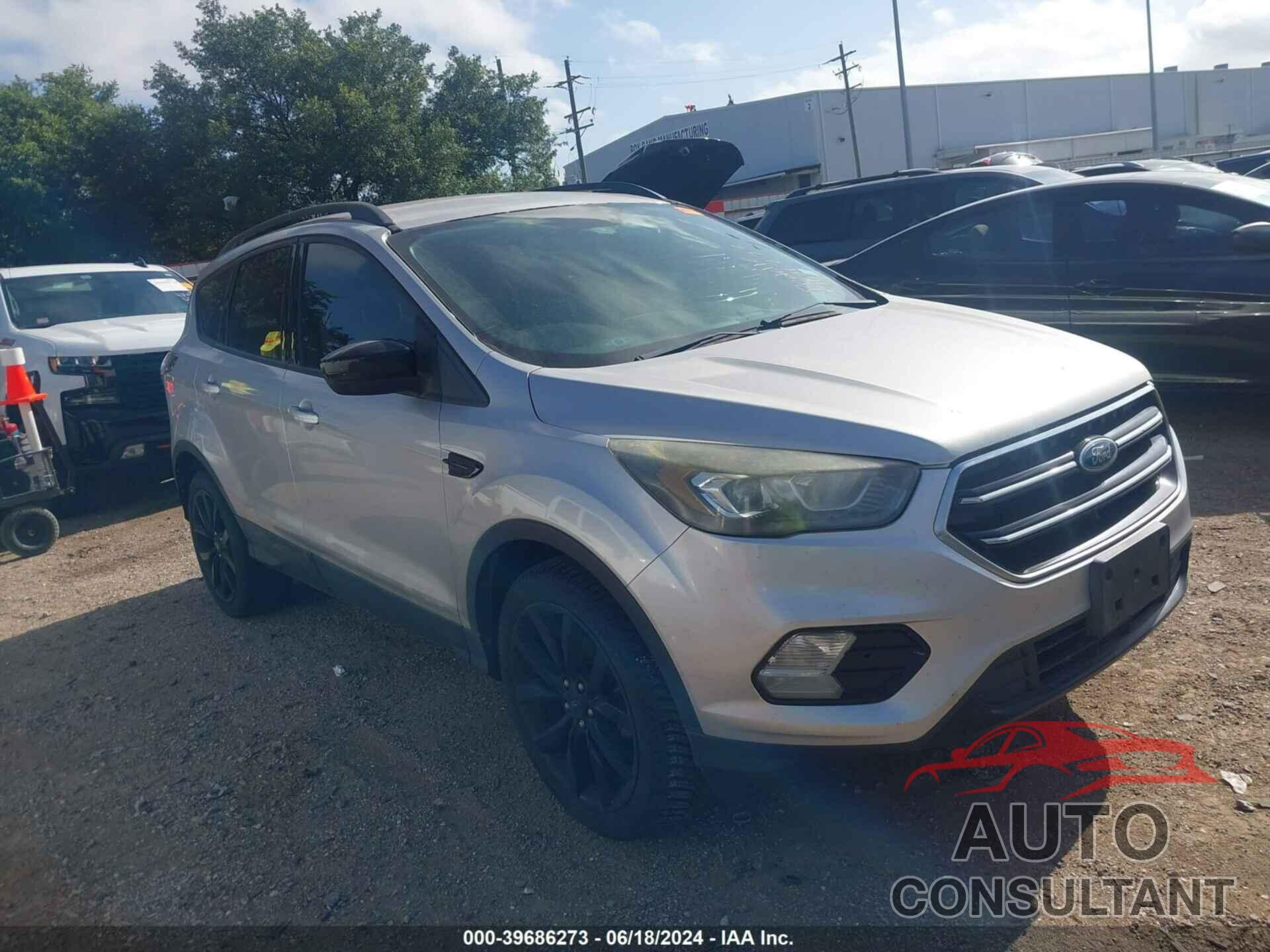 FORD ESCAPE 2017 - 1FMCU0GDXHUA13364