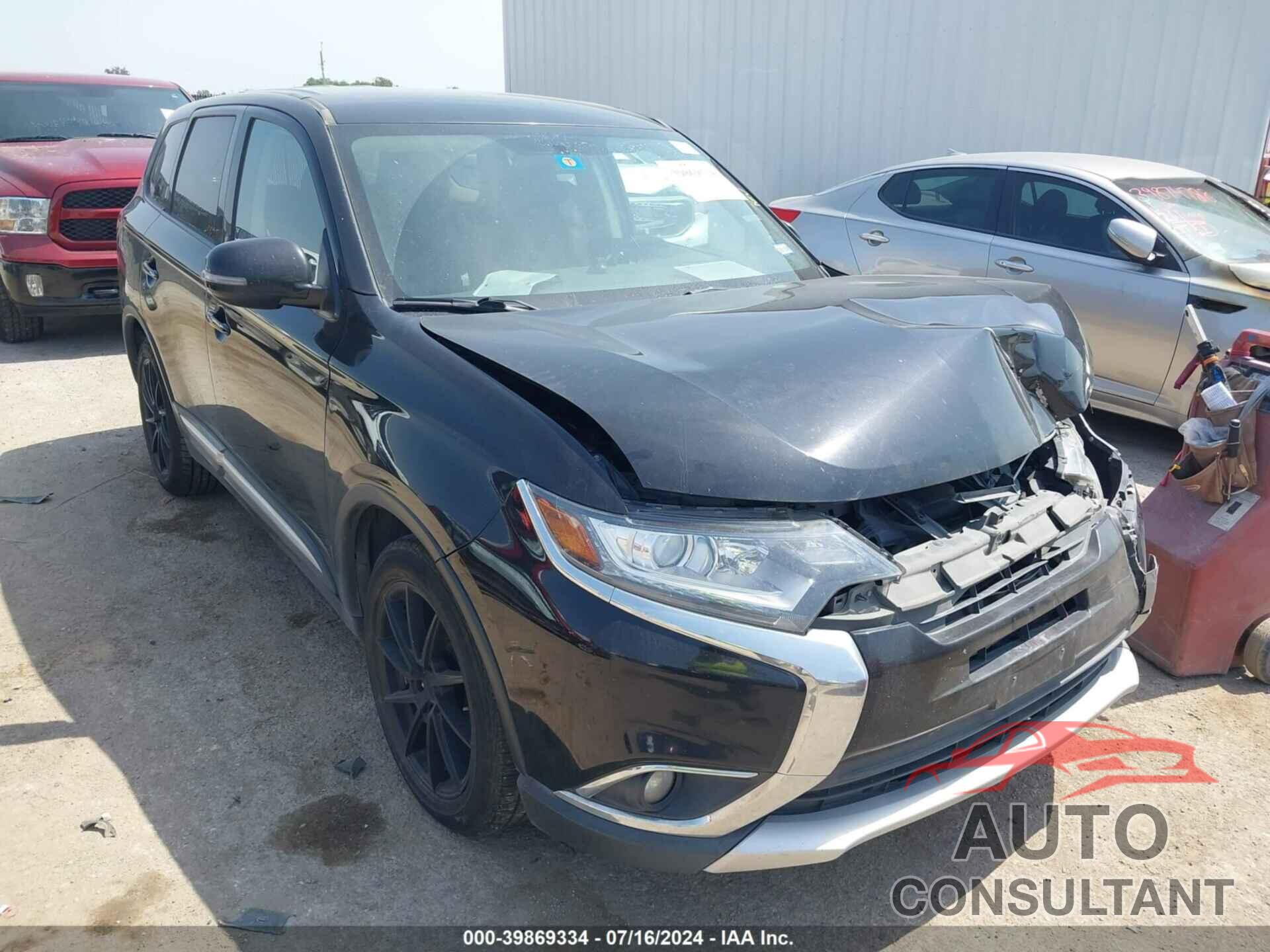 MITSUBISHI OUTLANDER 2018 - JA4AD3A35JJ004263