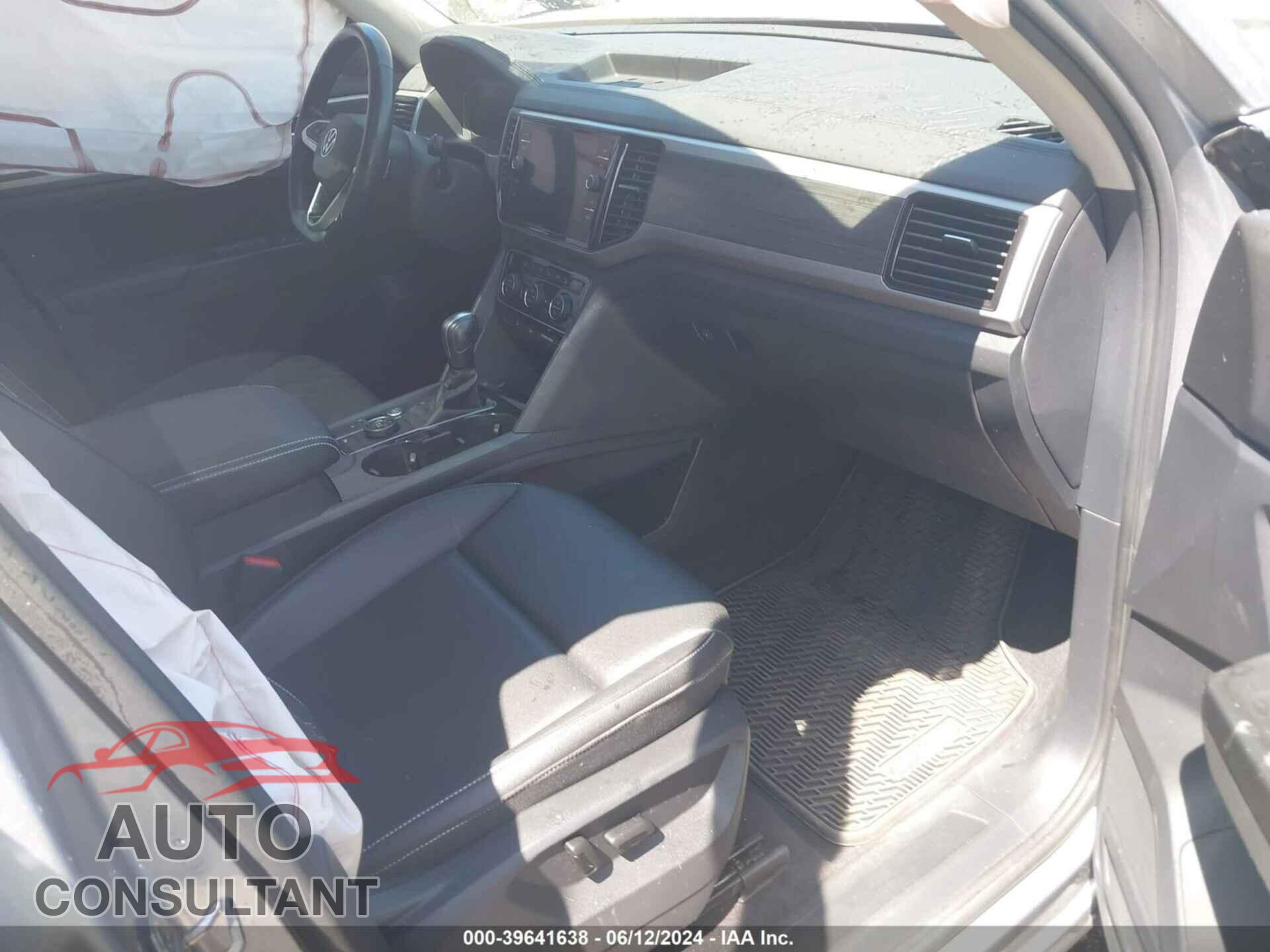 VOLKSWAGEN ATLAS 2021 - 1V2BR2CA8MC517841