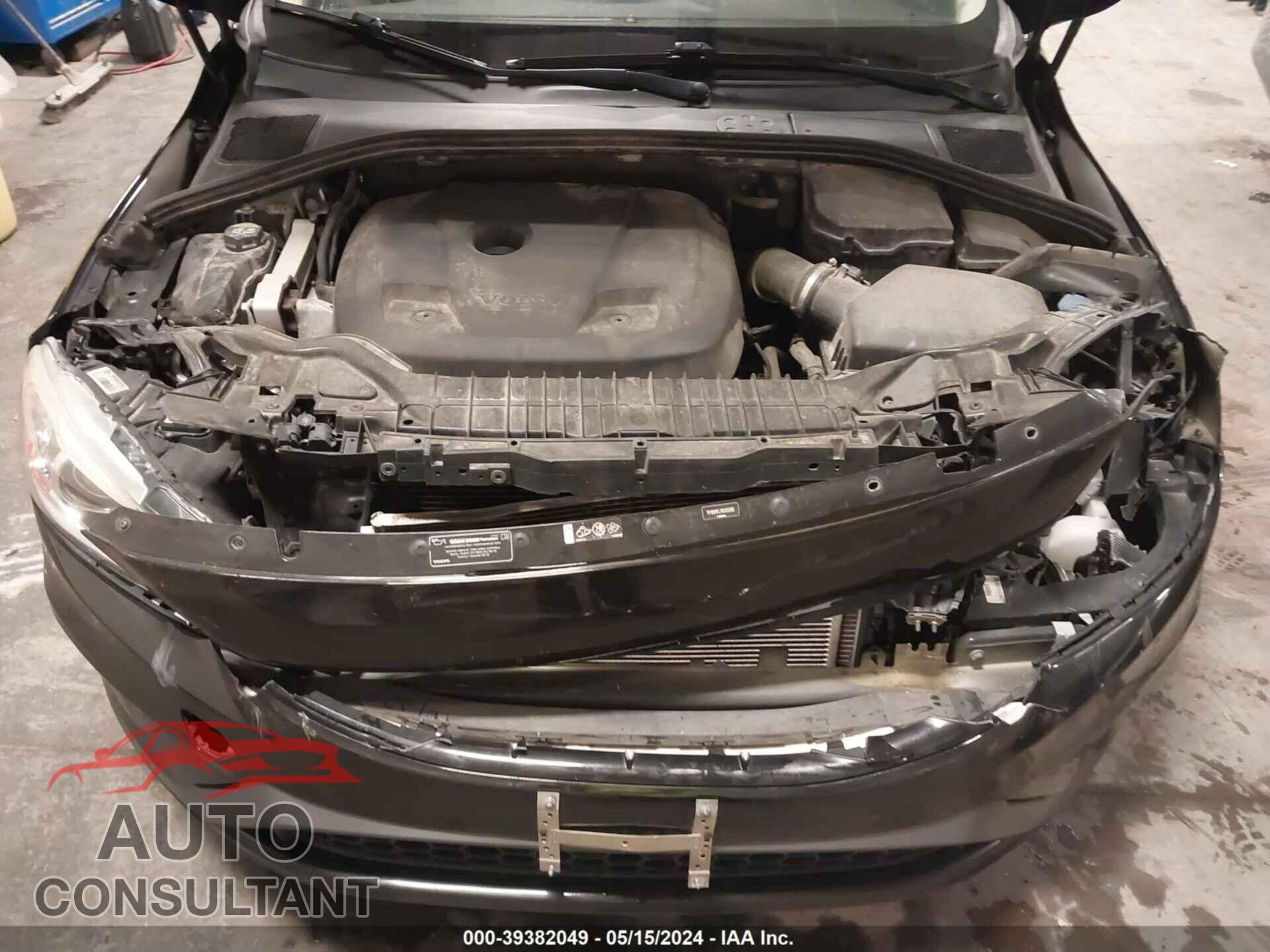 VOLVO S60 2017 - YV126MFL7H2425385