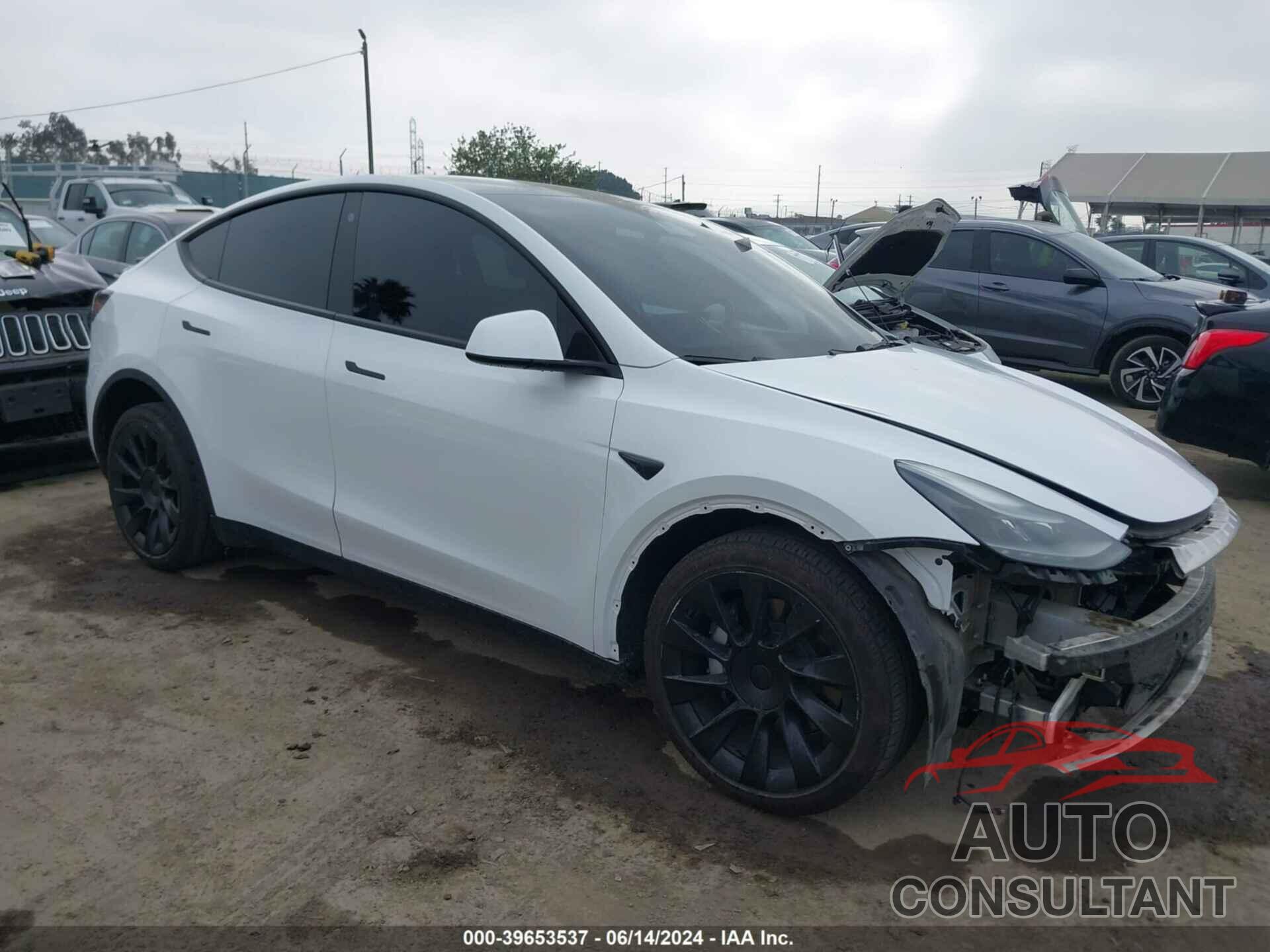 TESLA MODEL Y 2022 - 7SAYGDEE9NF410074