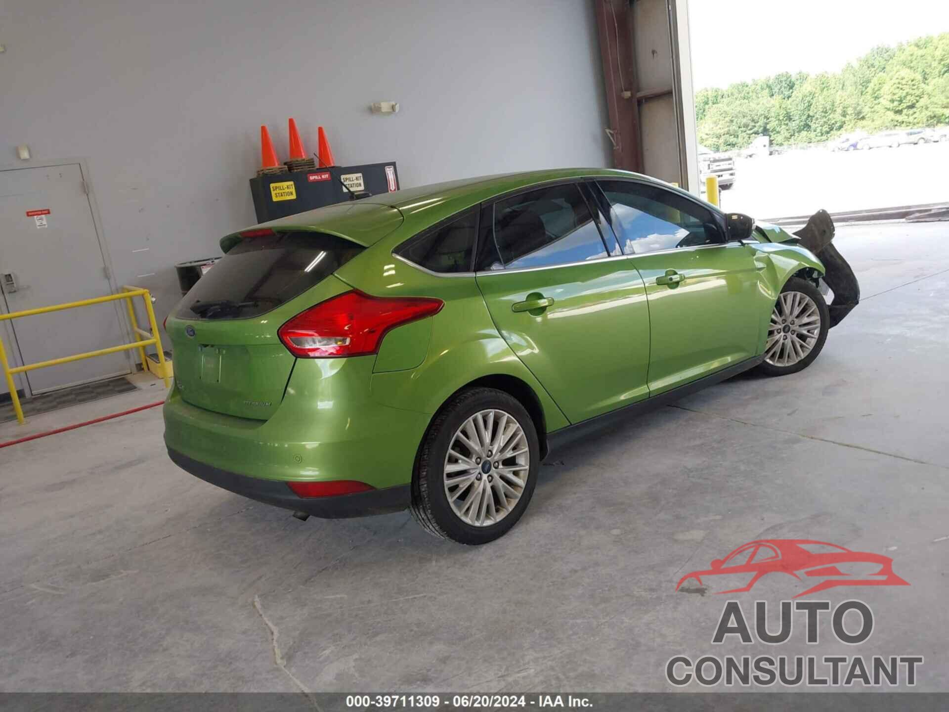 FORD FOCUS 2018 - 1FADP3N22JL272130