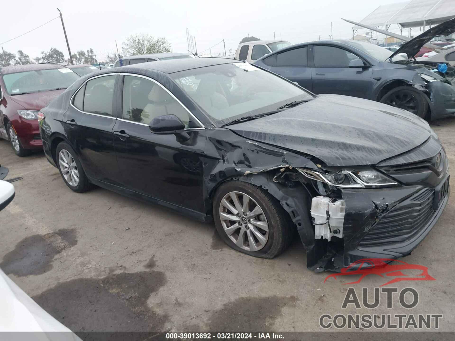 TOYOTA CAMRY 2018 - JTNB11HK2J3027407