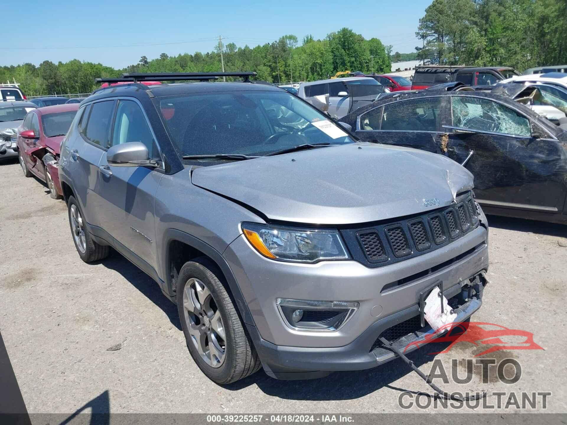 JEEP COMPASS 2018 - 3C4NJDCB9JT267018