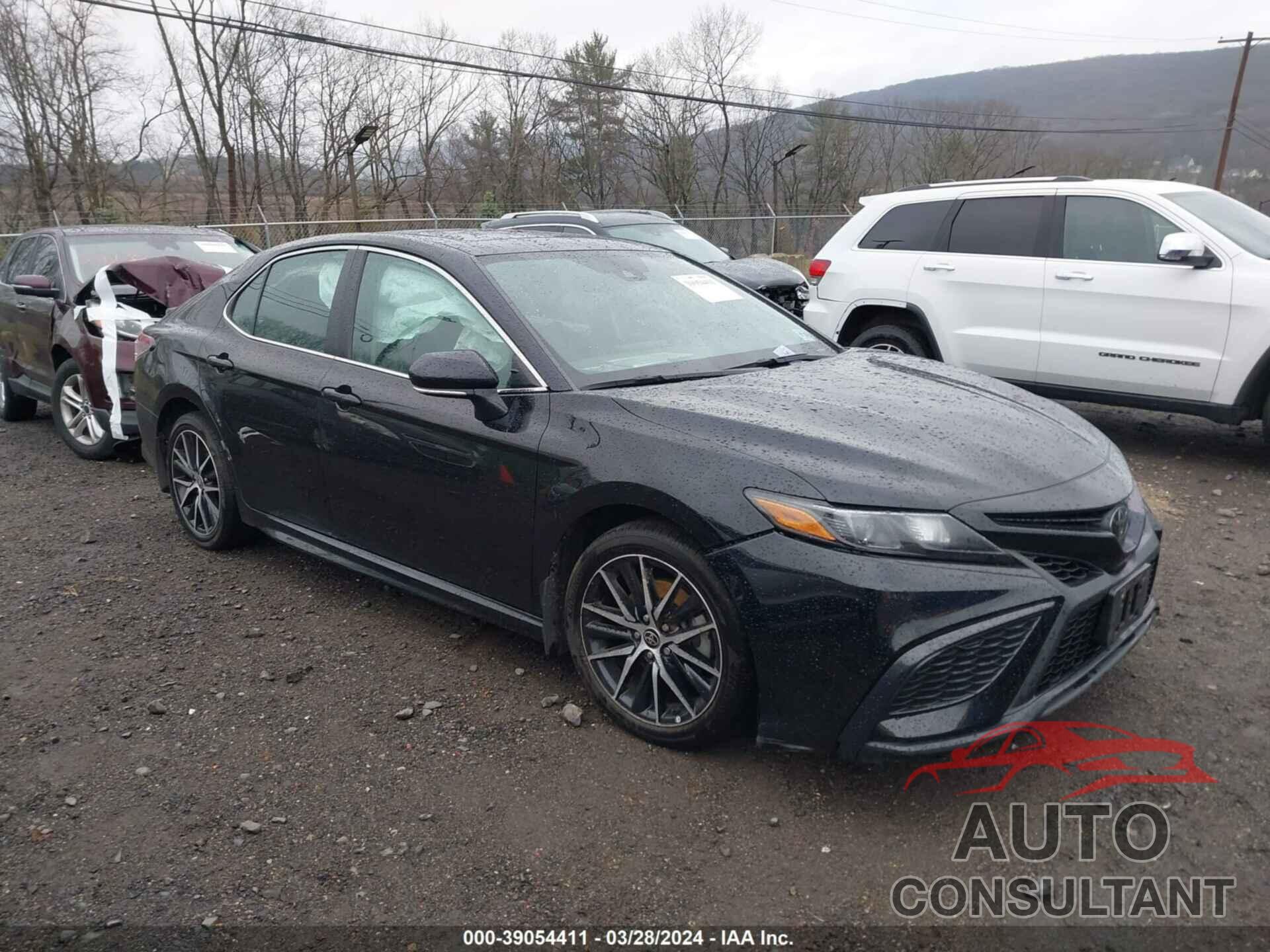 TOYOTA CAMRY 2023 - 4T1G11BK5PU076862