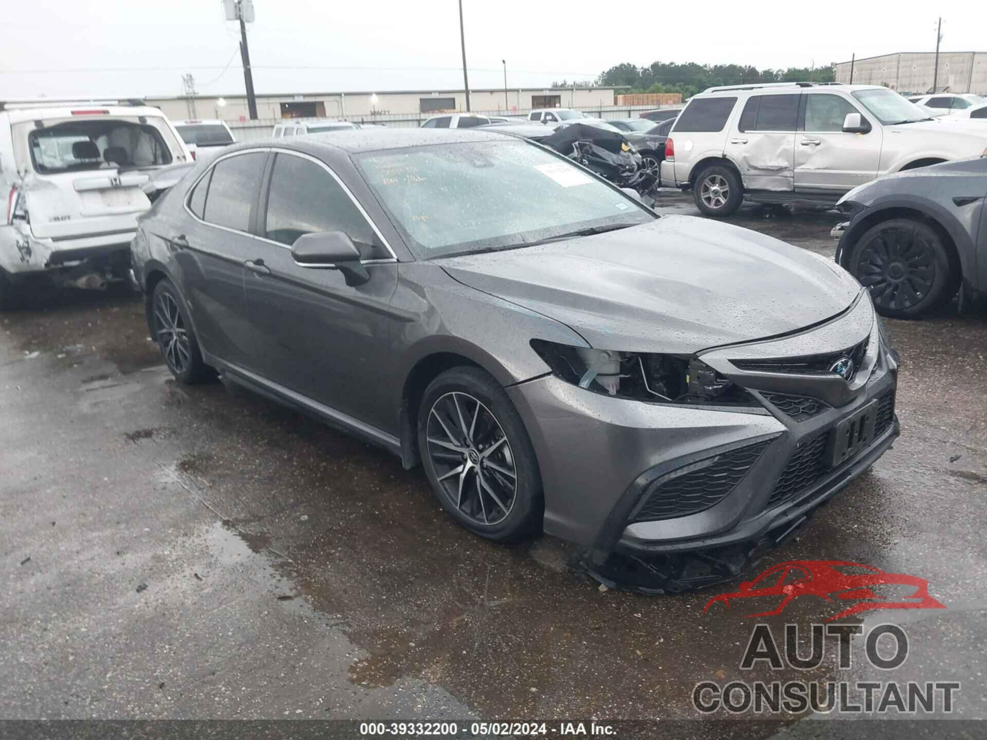 TOYOTA CAMRY 2022 - 4T1G11AKXNU716059