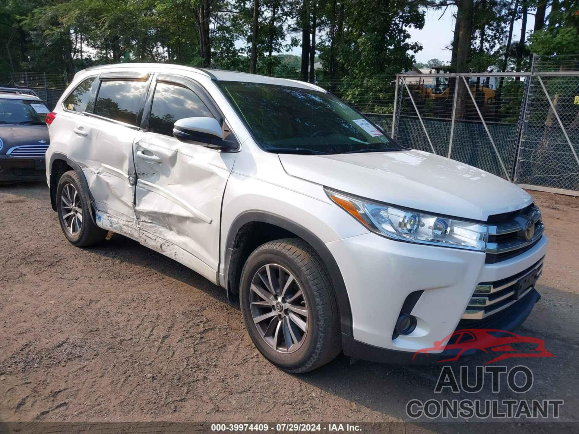 TOYOTA HIGHLANDER 2017 - 5TDJZRFH3HS424714