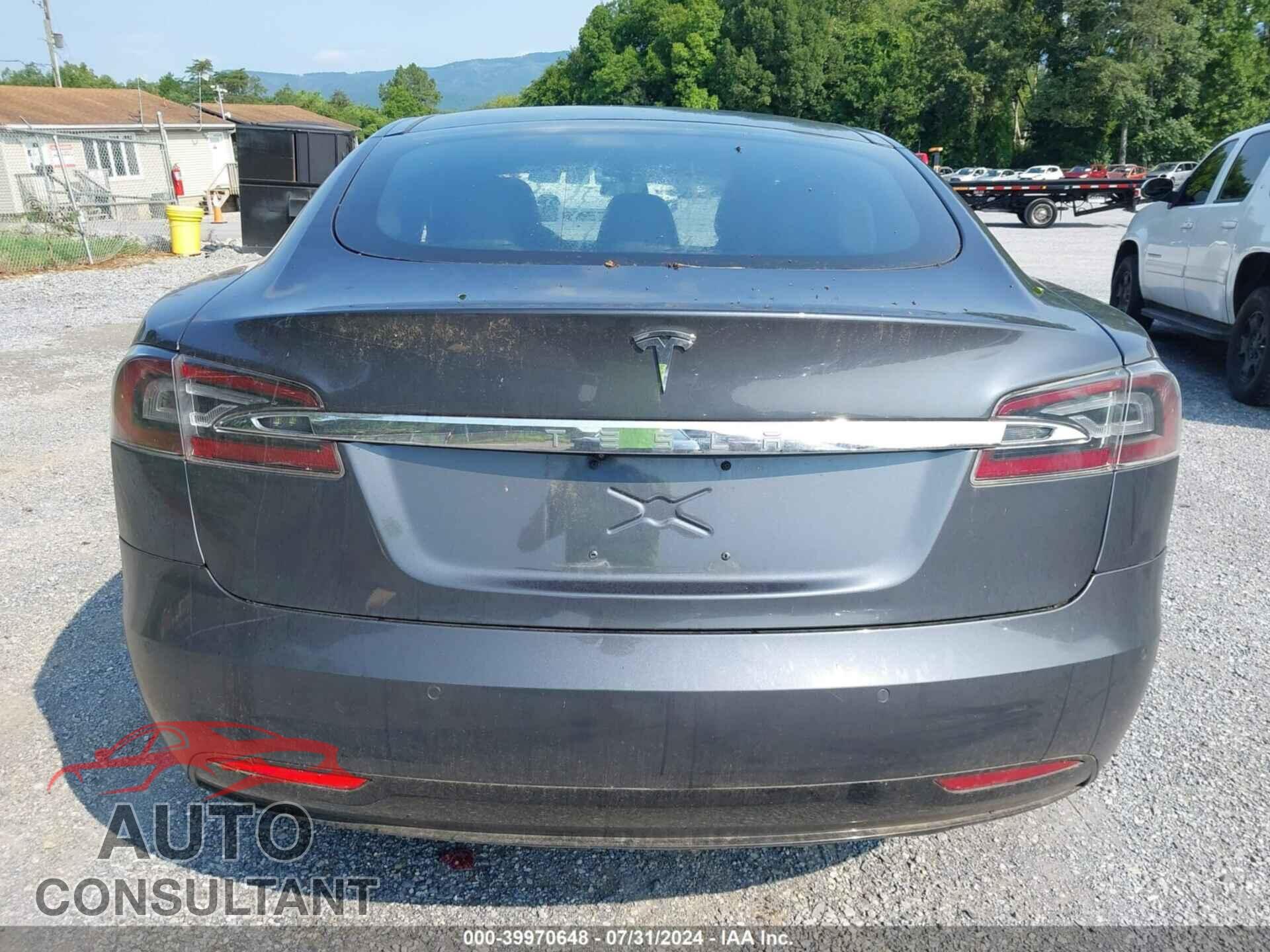 TESLA MODEL S 2017 - 5YJSA1E26HF188221