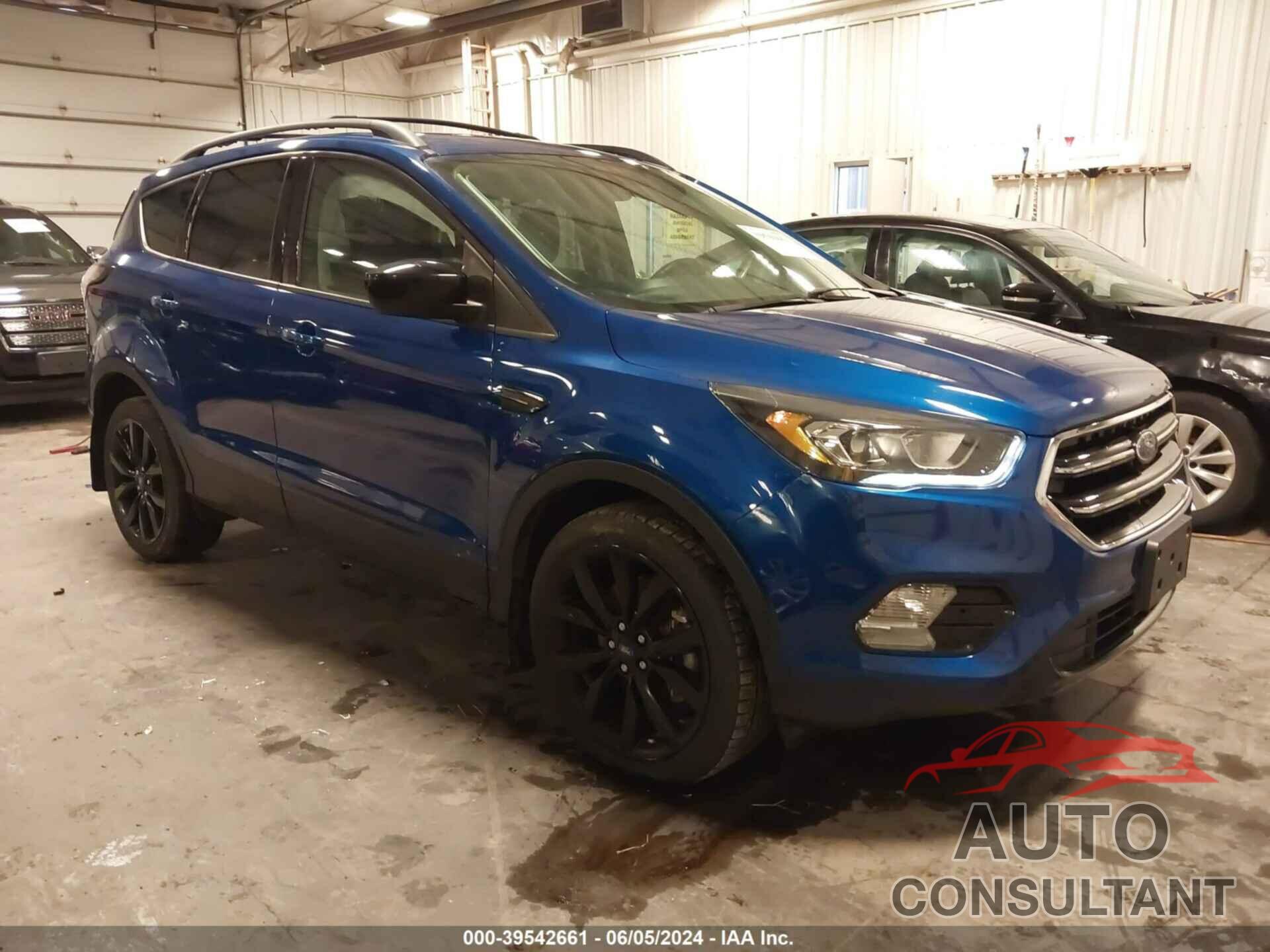 FORD ESCAPE 2018 - 1FMCU9GD6JUD29192