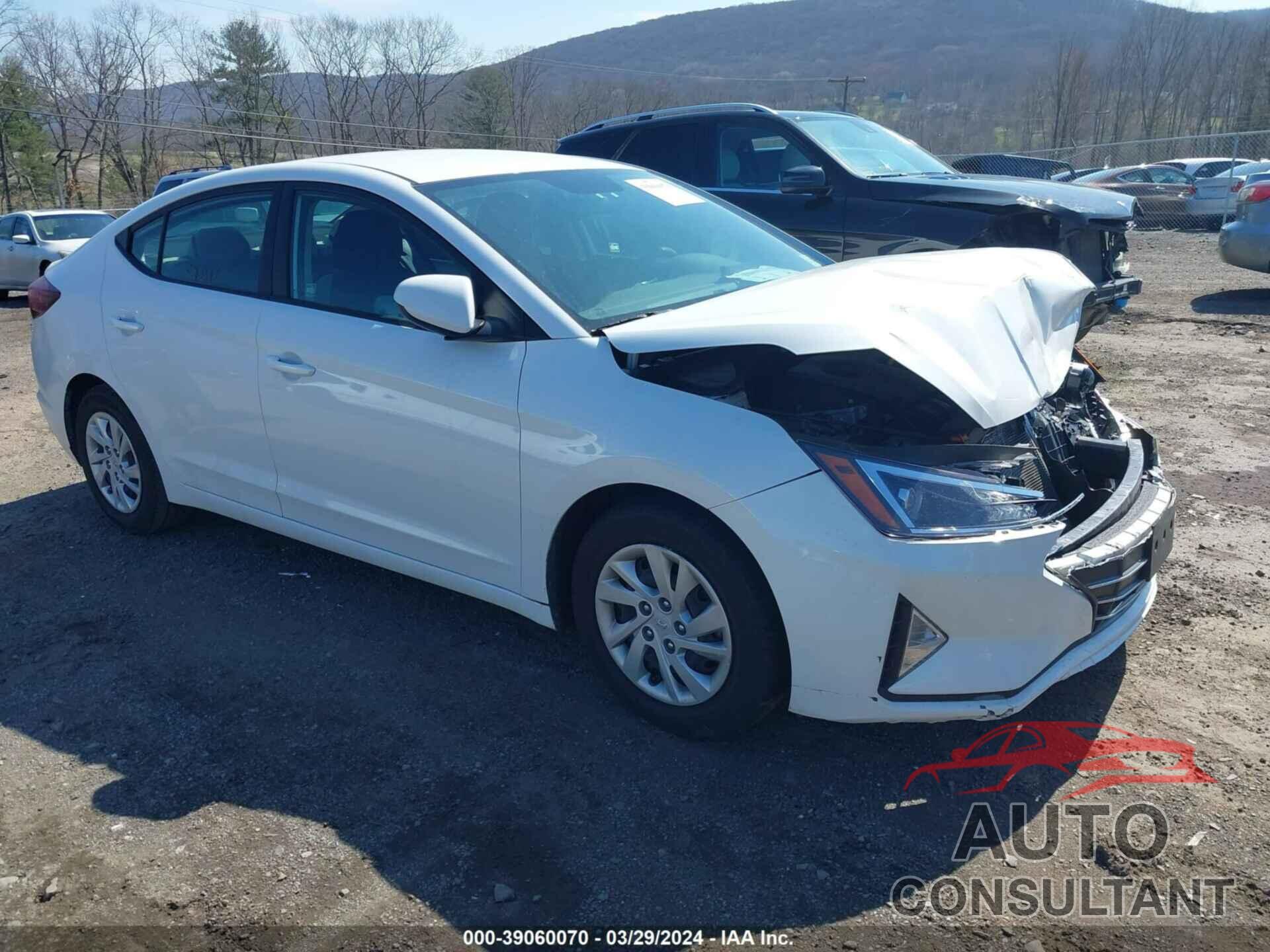HYUNDAI ELANTRA 2019 - 5NPD74LF9KH460011