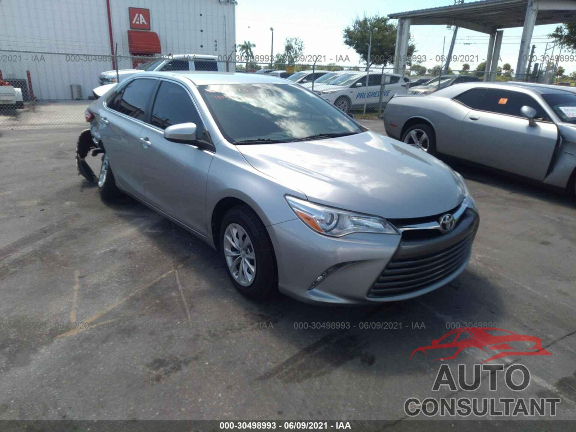 TOYOTA CAMRY 2016 - 4T4BF1FK7GR555523
