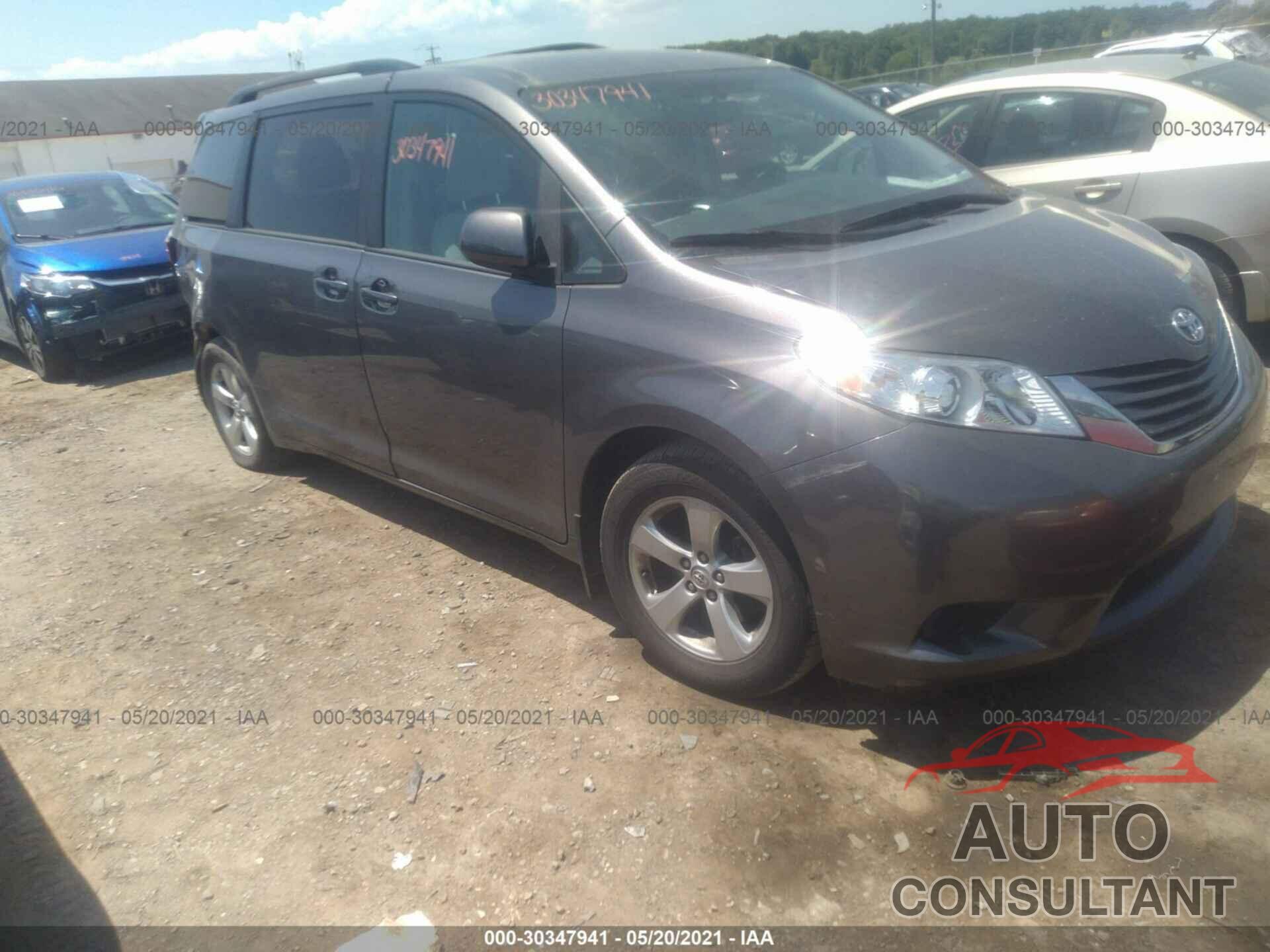 TOYOTA SIENNA 2017 - 5TDKZ3DCXHS772986