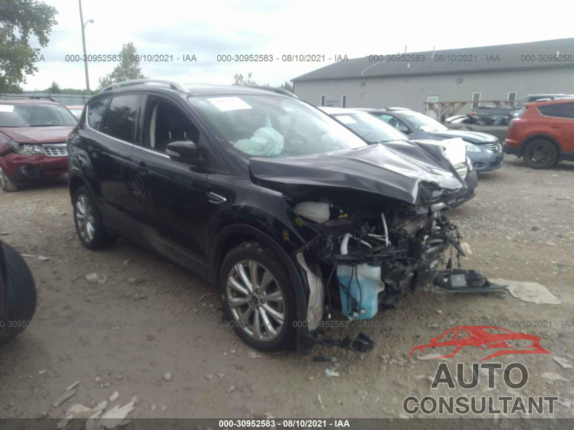 FORD ESCAPE 2017 - 1FMCU0JD3HUB13945