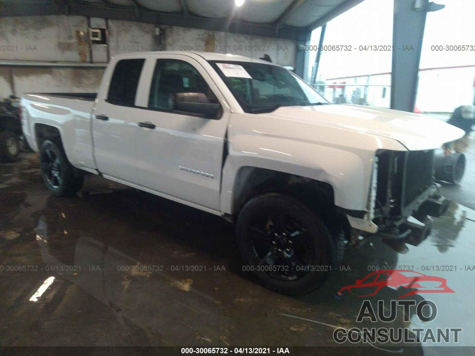 CHEVROLET SILVERADO 1500 2018 - 1GCRCPEC9JZ354462