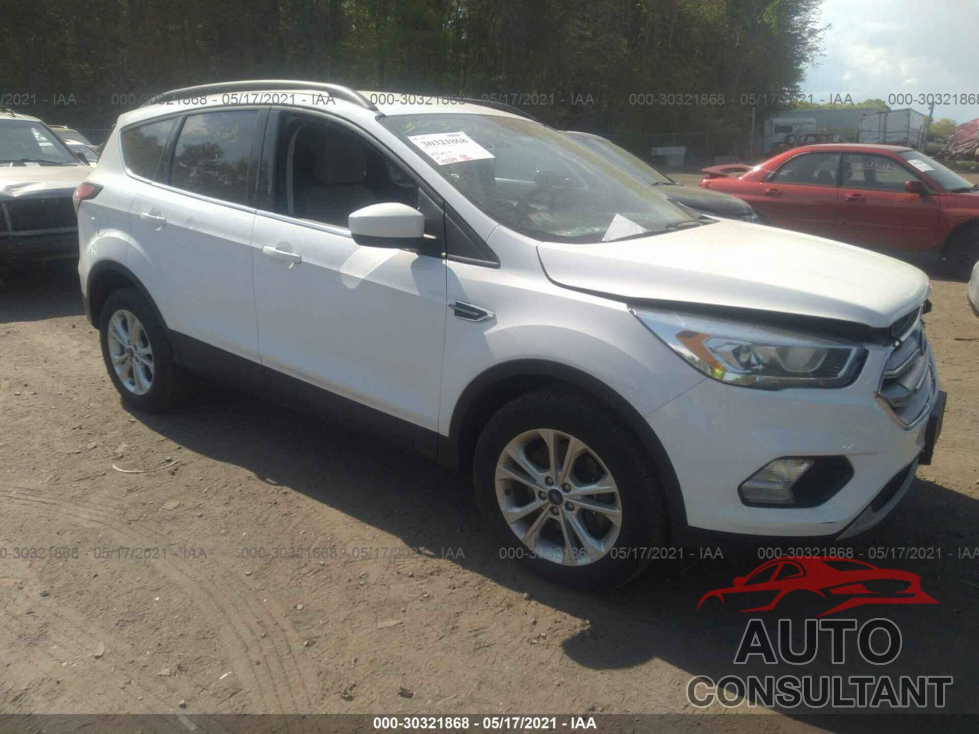 FORD ESCAPE 2017 - 1FMCU9G99HUC54915