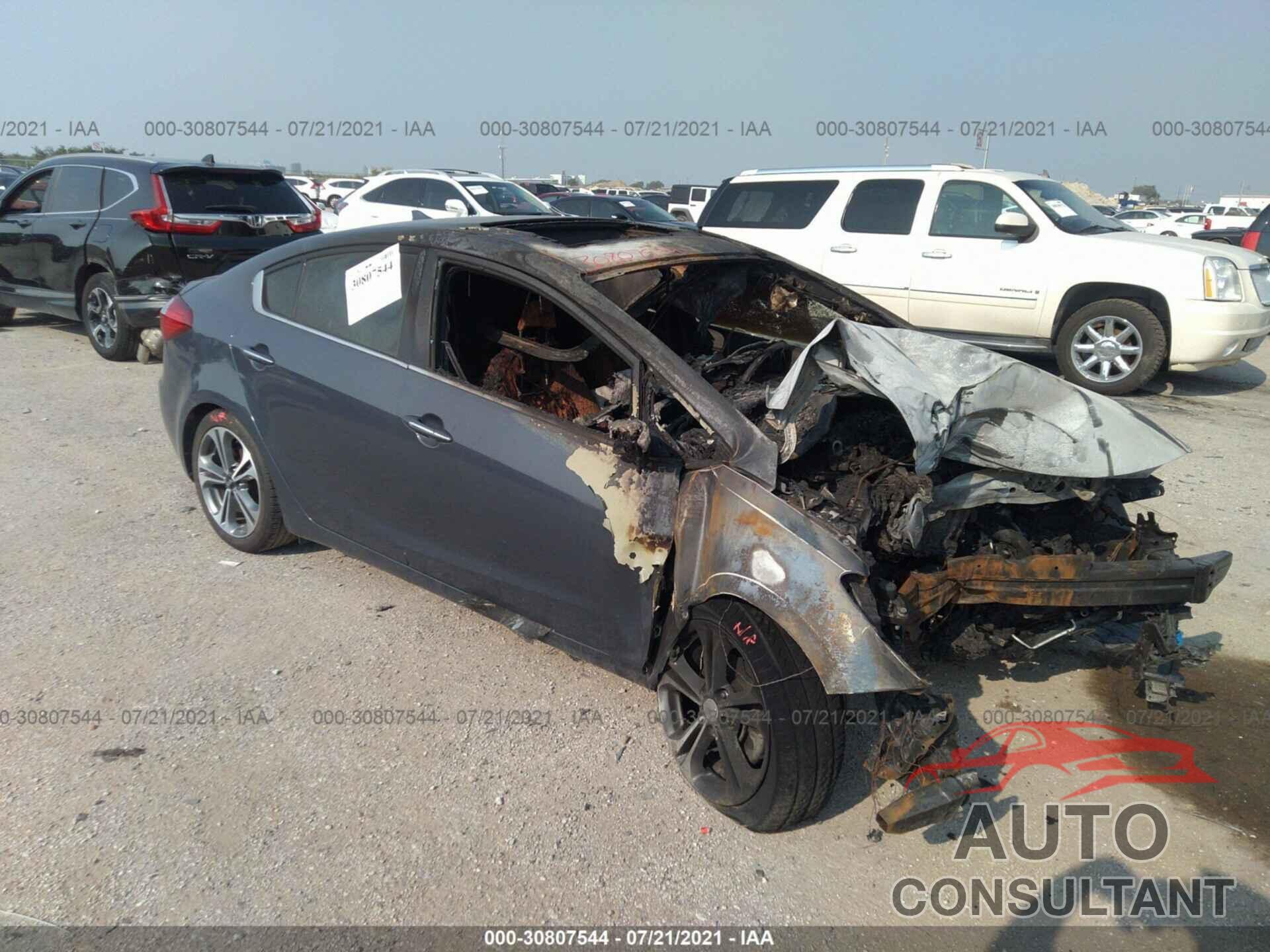 KIA FORTE 2016 - KNAFZ4A84G5471199