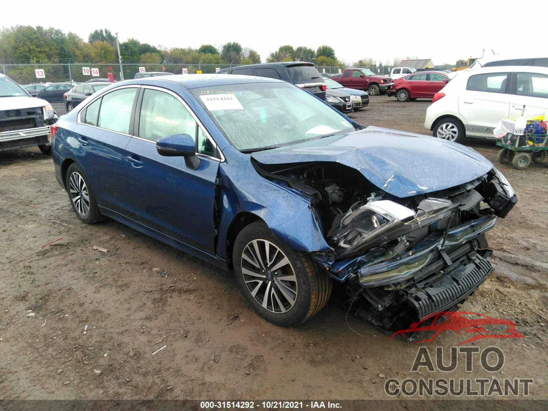 SUBARU LEGACY 2019 - 4S3BNAF6XK3036940