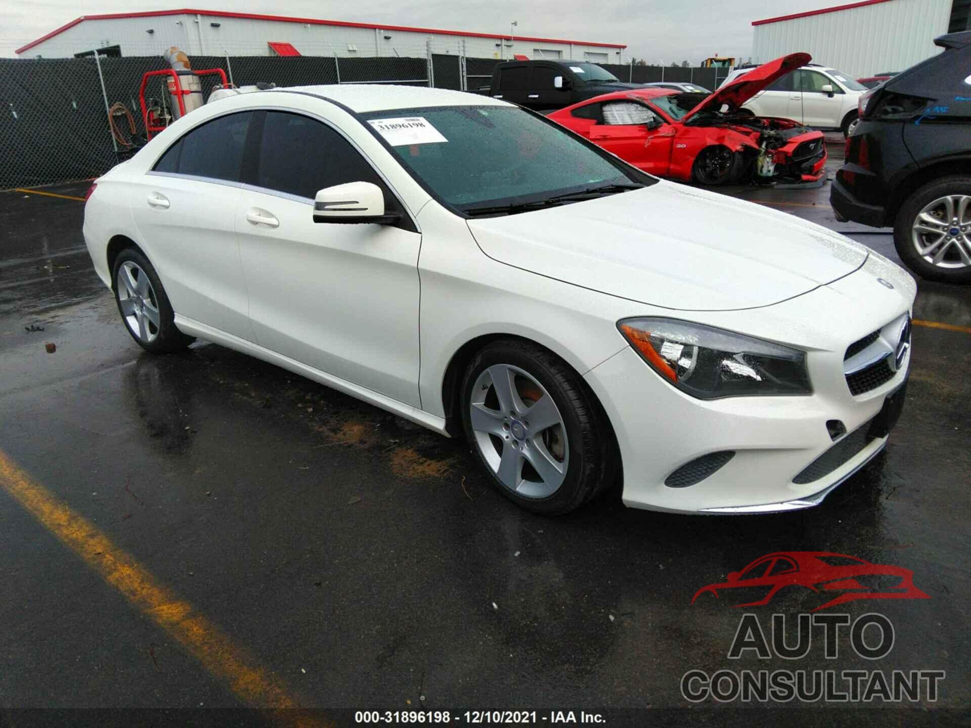 MERCEDES-BENZ CLA 2017 - WDDSJ4EB5HN429548