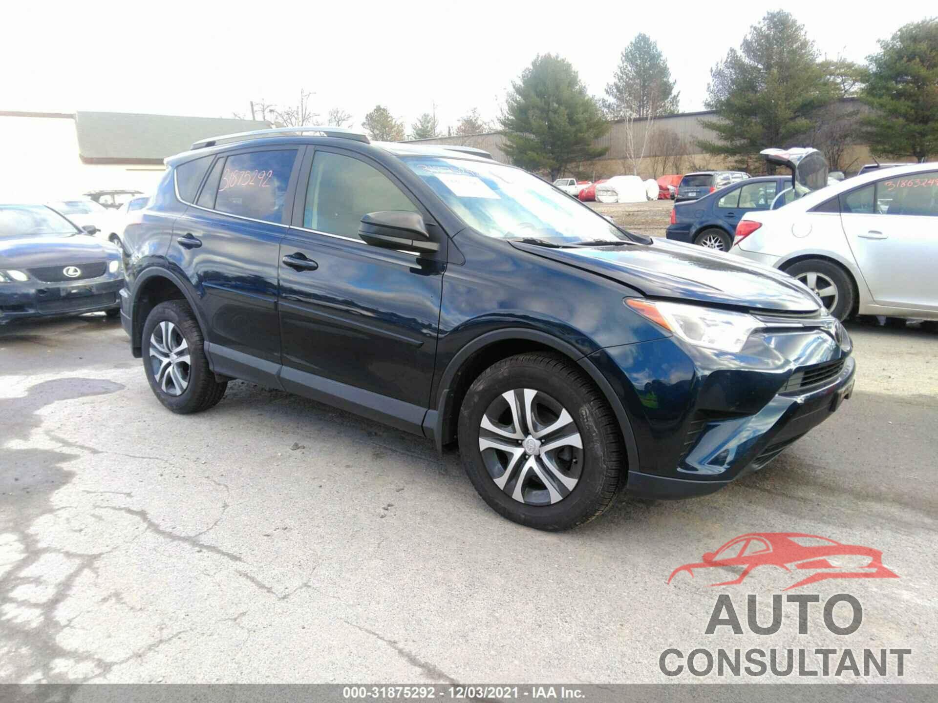 TOYOTA RAV4 2017 - JTMBFREV4HJ715949