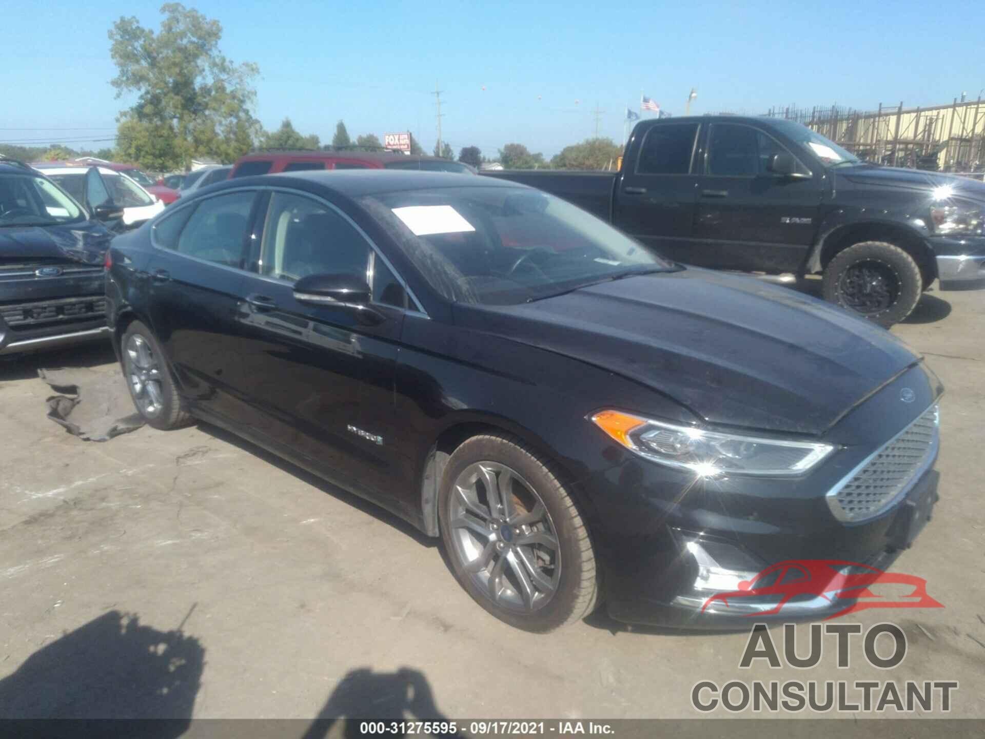 FORD FUSION HYBRID 2019 - 3FA6P0RU1KR155550