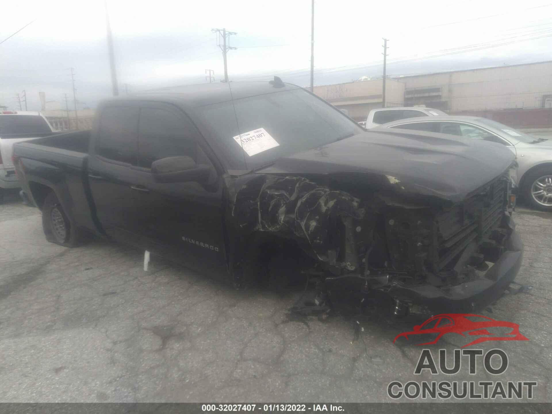 CHEVROLET SILVERADO 1500 2018 - 2GCRCREC5J1107752