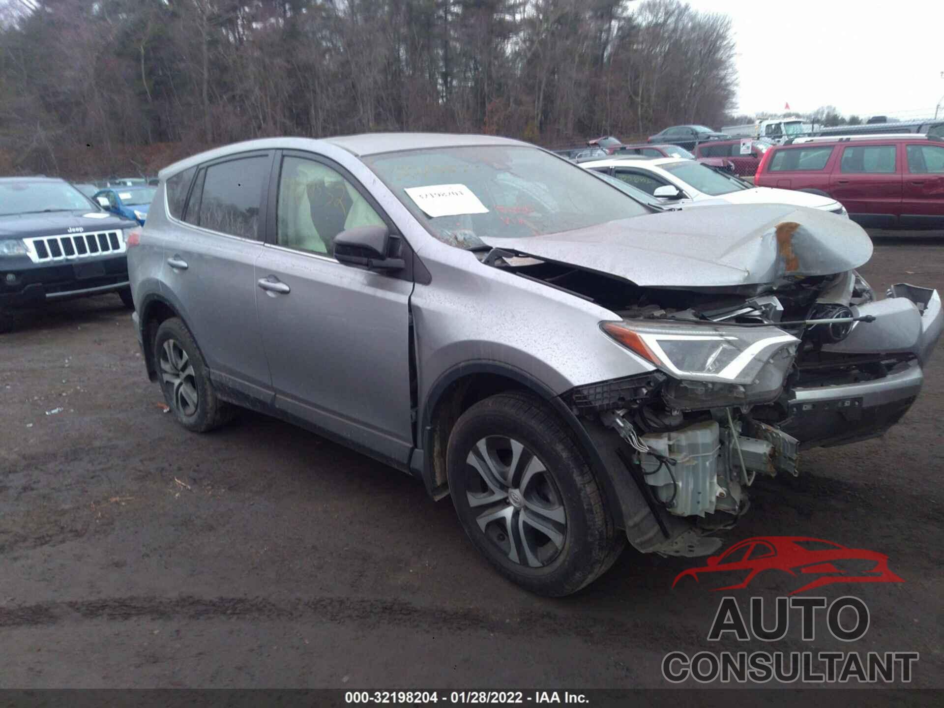 TOYOTA RAV4 2018 - JTMBFREV2JJ197152