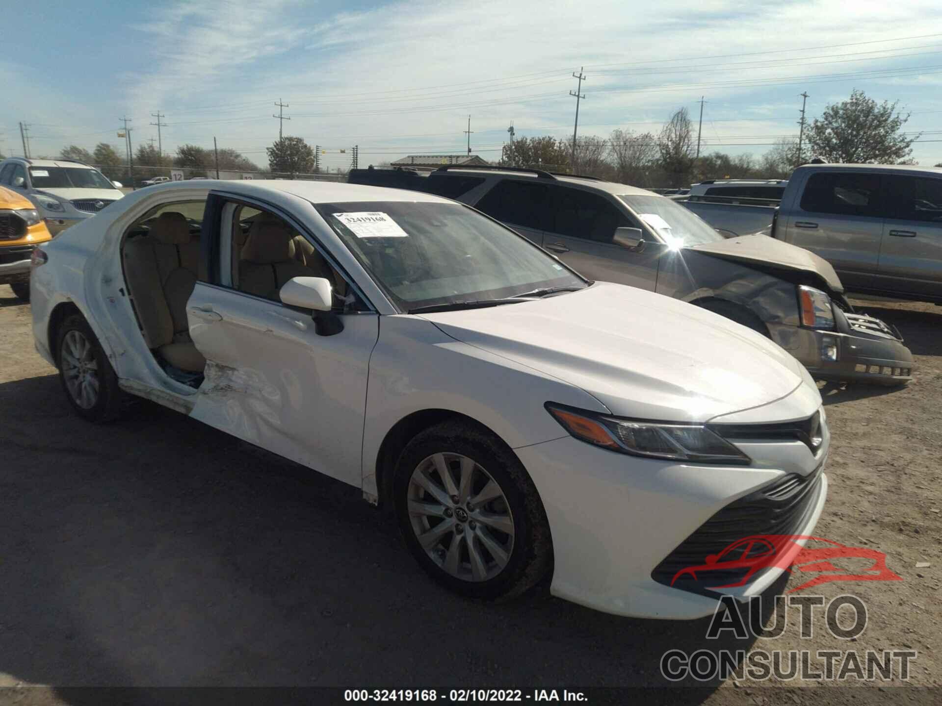TOYOTA CAMRY 2018 - JTNB11HK7J3011235