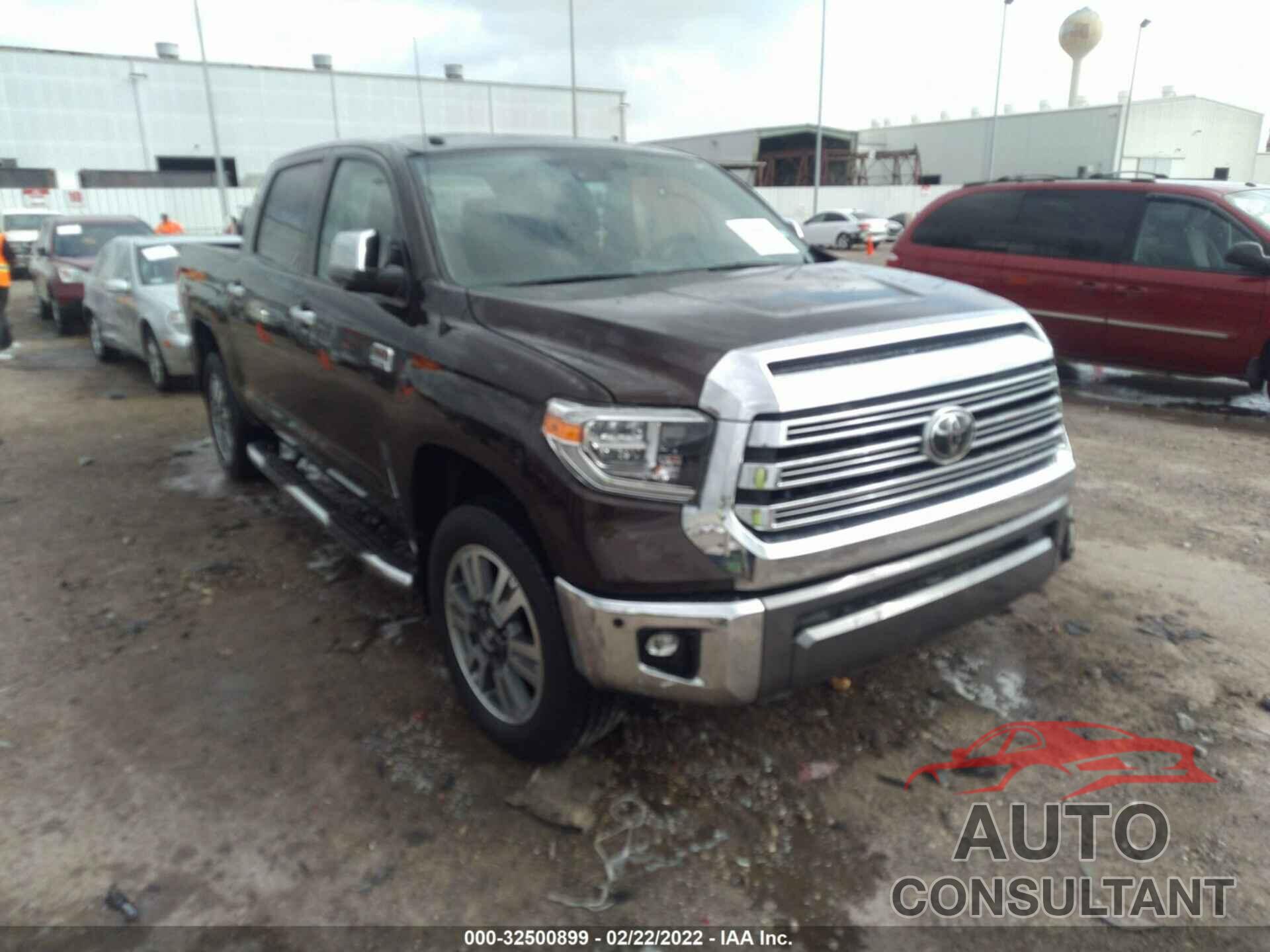 TOYOTA TUNDRA 4WD 2018 - 5TFAW5F14JX687332