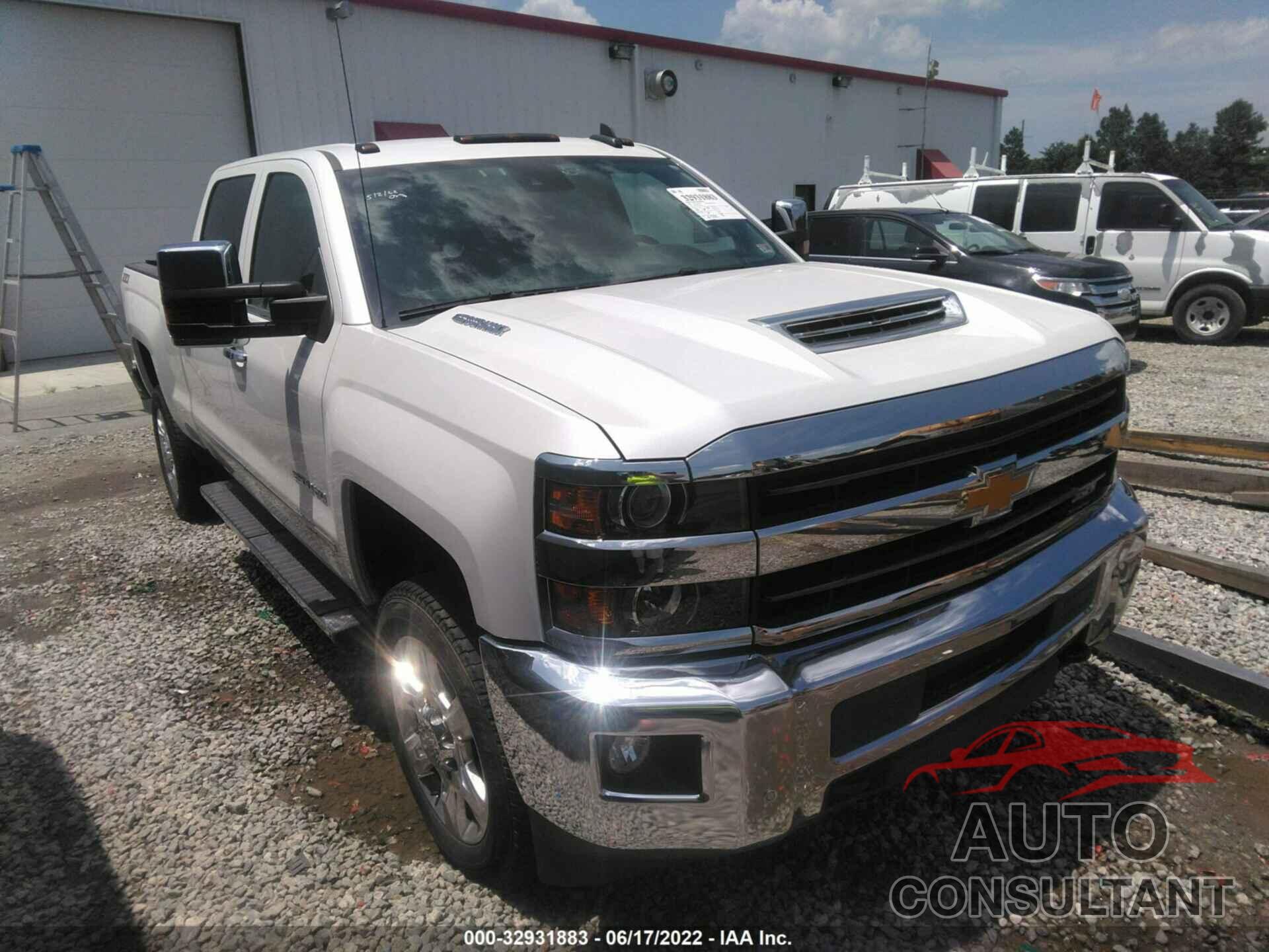 CHEVROLET SILVERADO 2500HD 2019 - 1GC1KTEY7KF207161