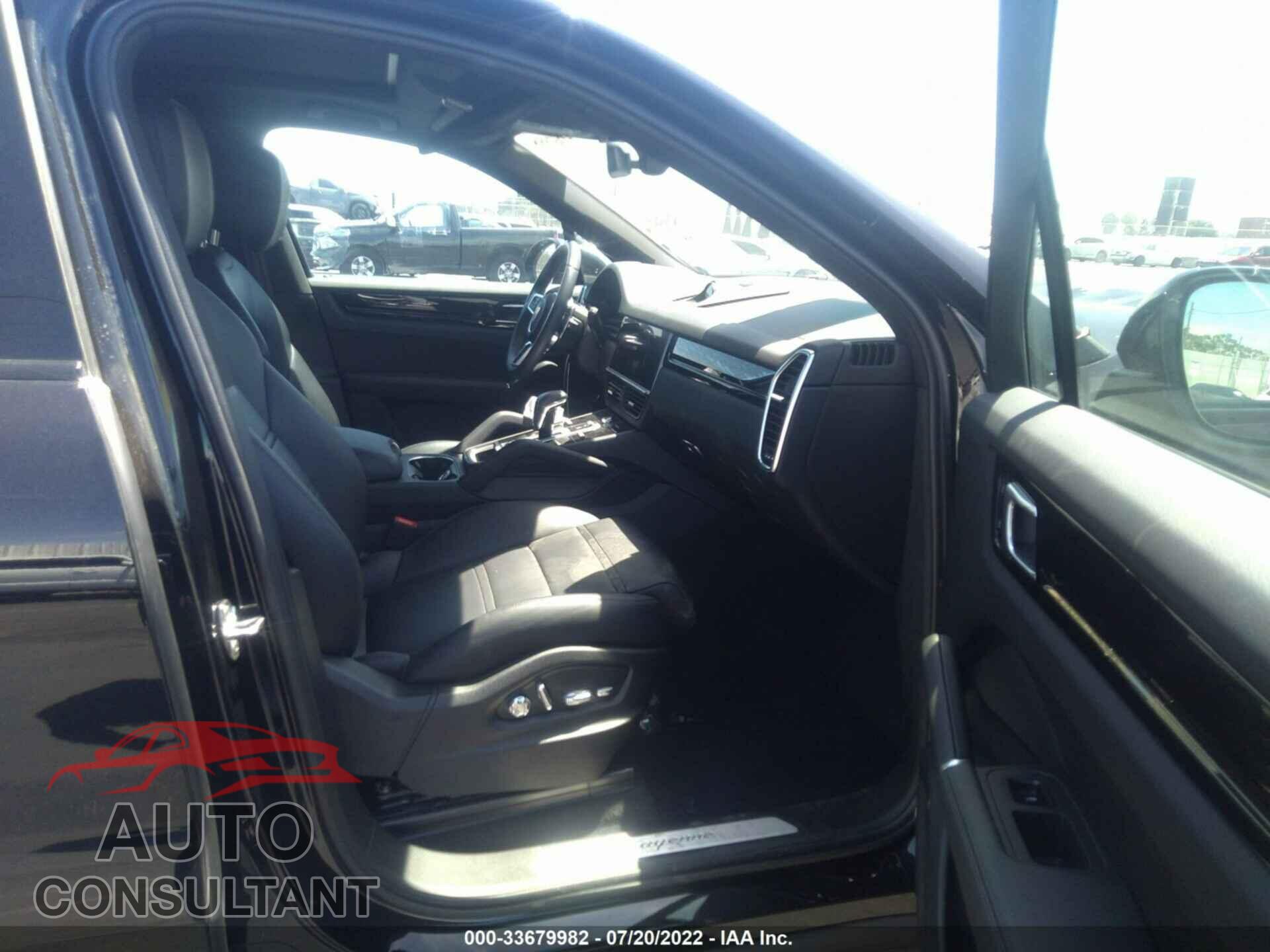 PORSCHE CAYENNE 2021 - WP1AA2AY6MDA04584