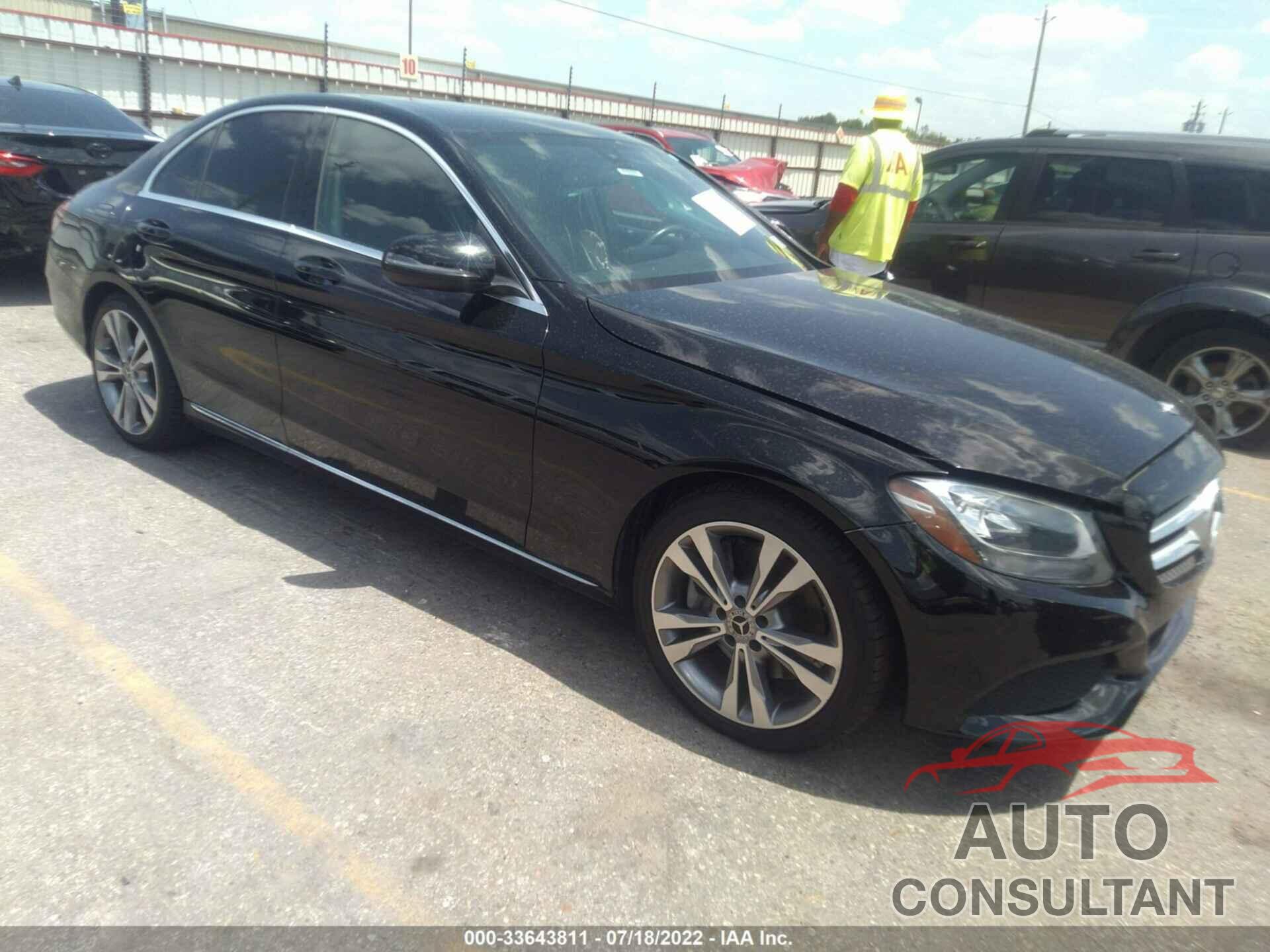 MERCEDES-BENZ C-CLASS 2018 - 55SWF4JB2JU238028
