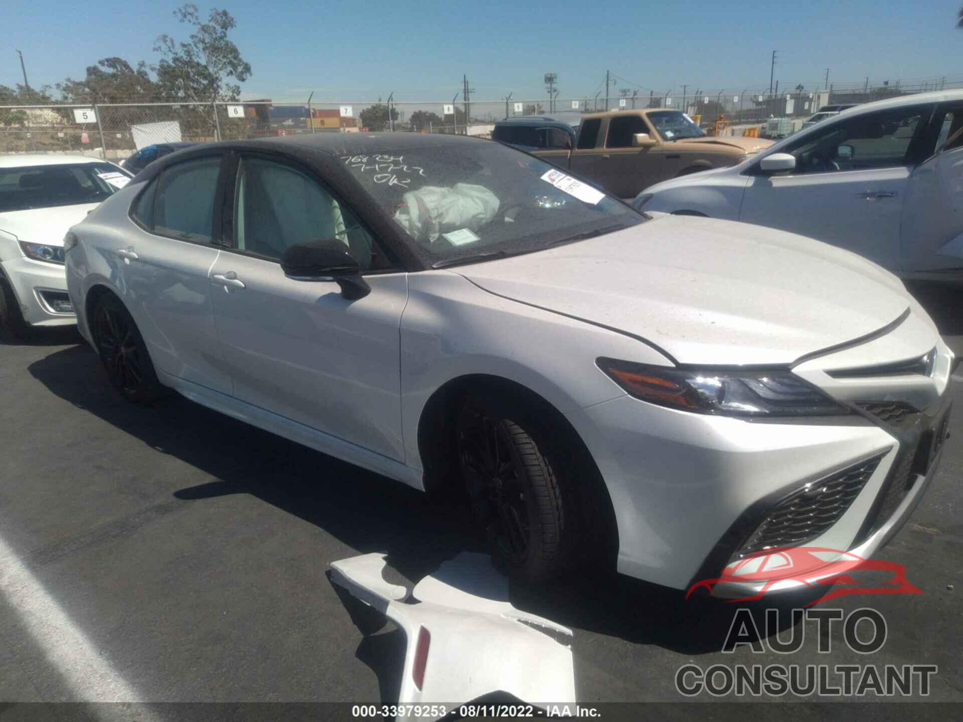 TOYOTA CAMRY 2022 - 4T1K31AK8NU039551