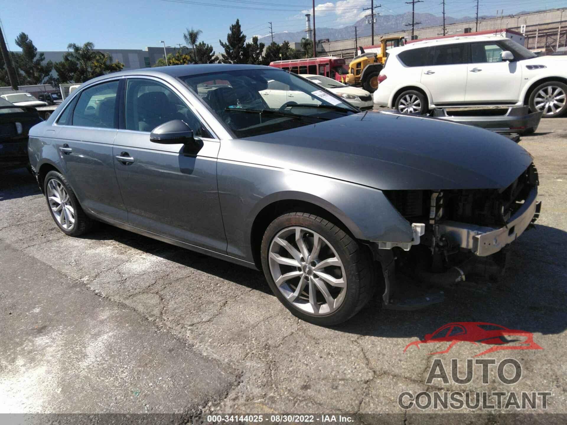 AUDI A4 2019 - WAUHMAF46KN008145